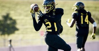 4-star wide receiver Cameron Chambers