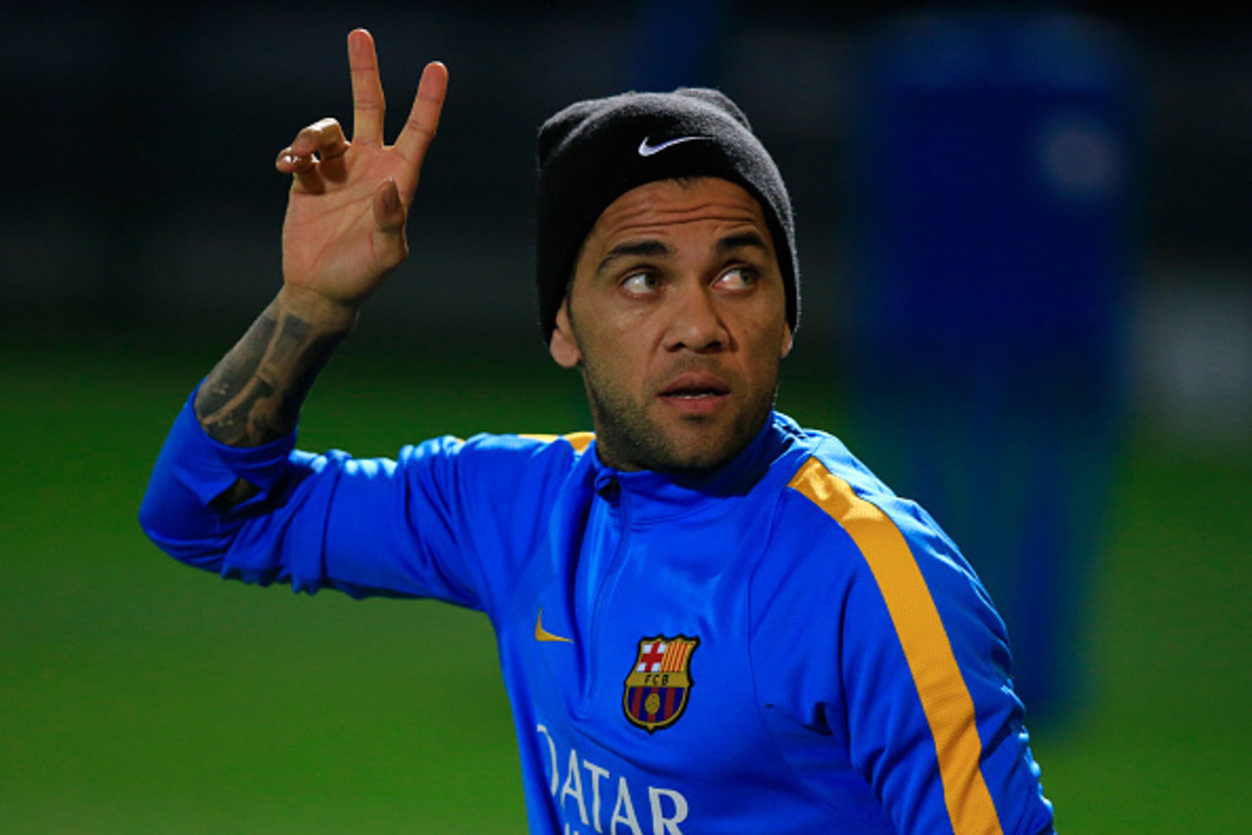 Dani Alves found the going tough against Levante.