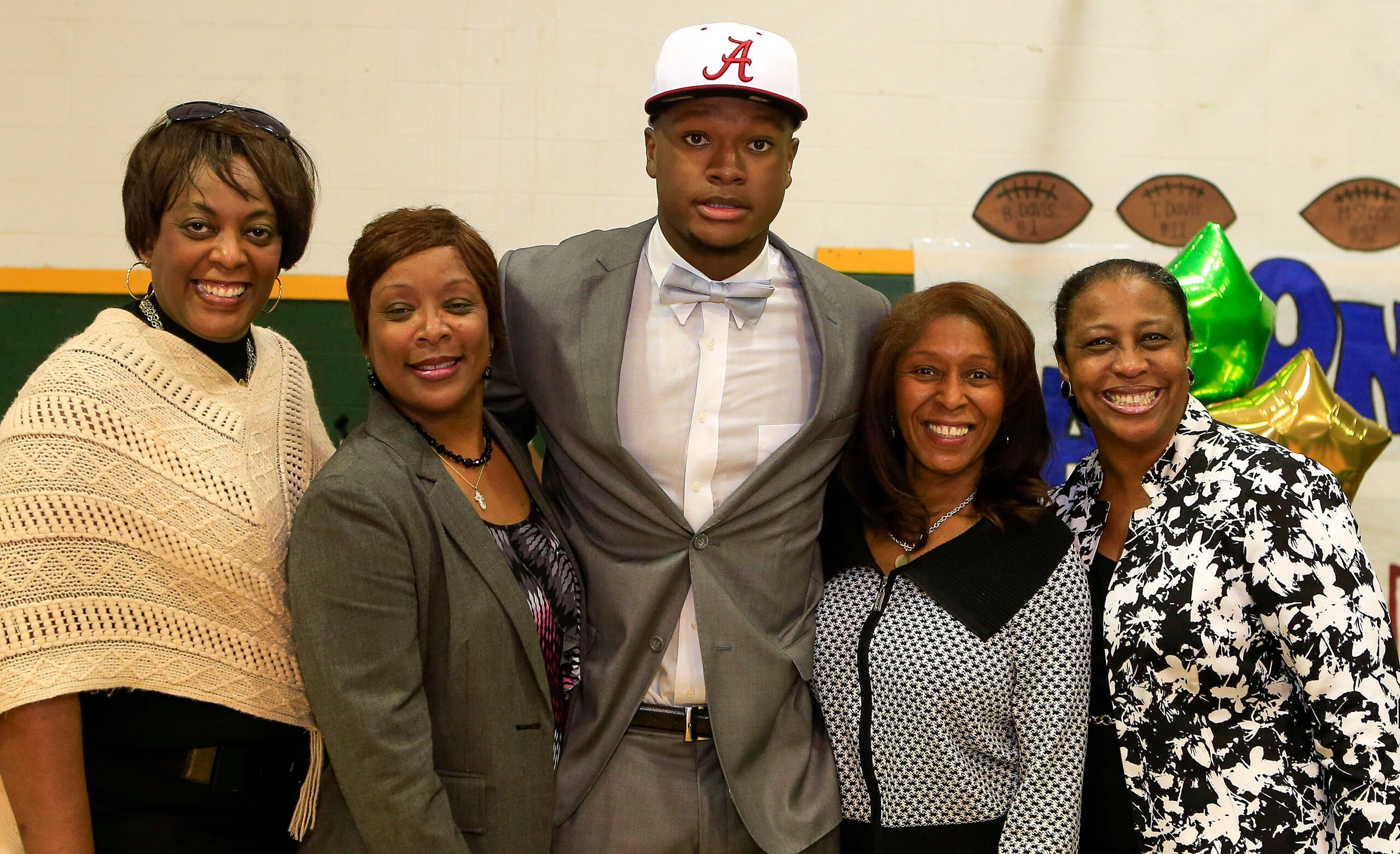 Ben Davis stayed home by picking Alabama over LSU, among others.