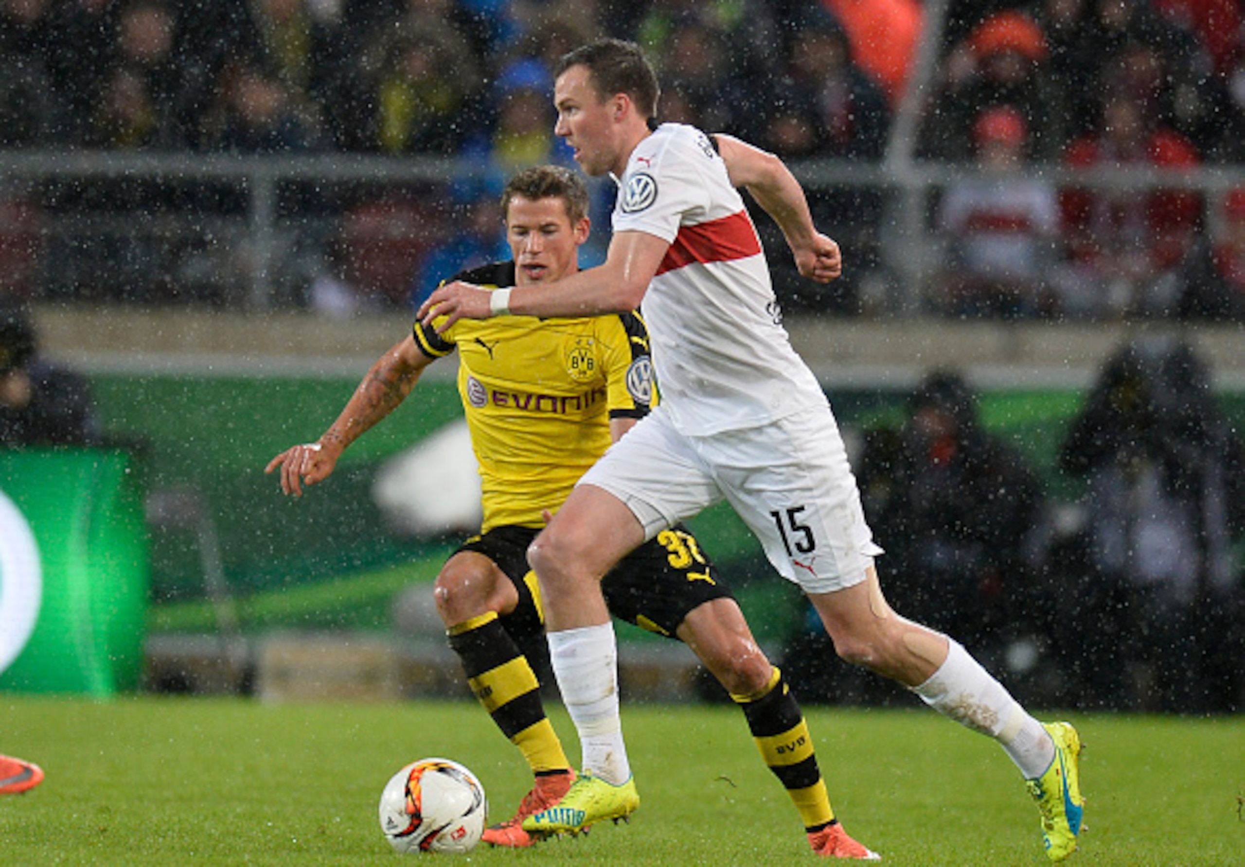 Kevin Grosskreutz struggled with Erik Durm for large parts of the game.