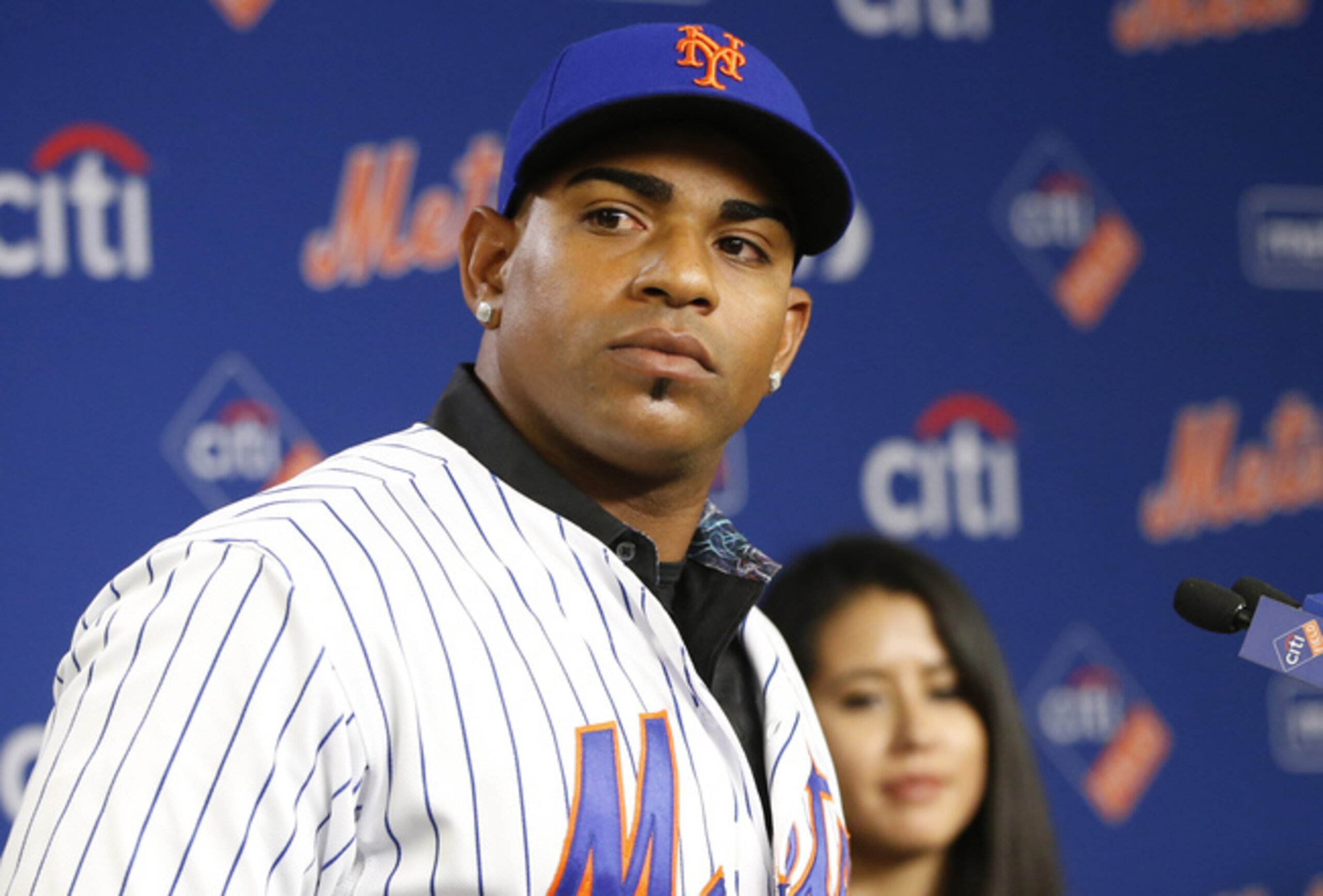 After a disappointing performance in the World Series, the New York Mets look primed for another deep run after re-signing Yoenis Cespedes.