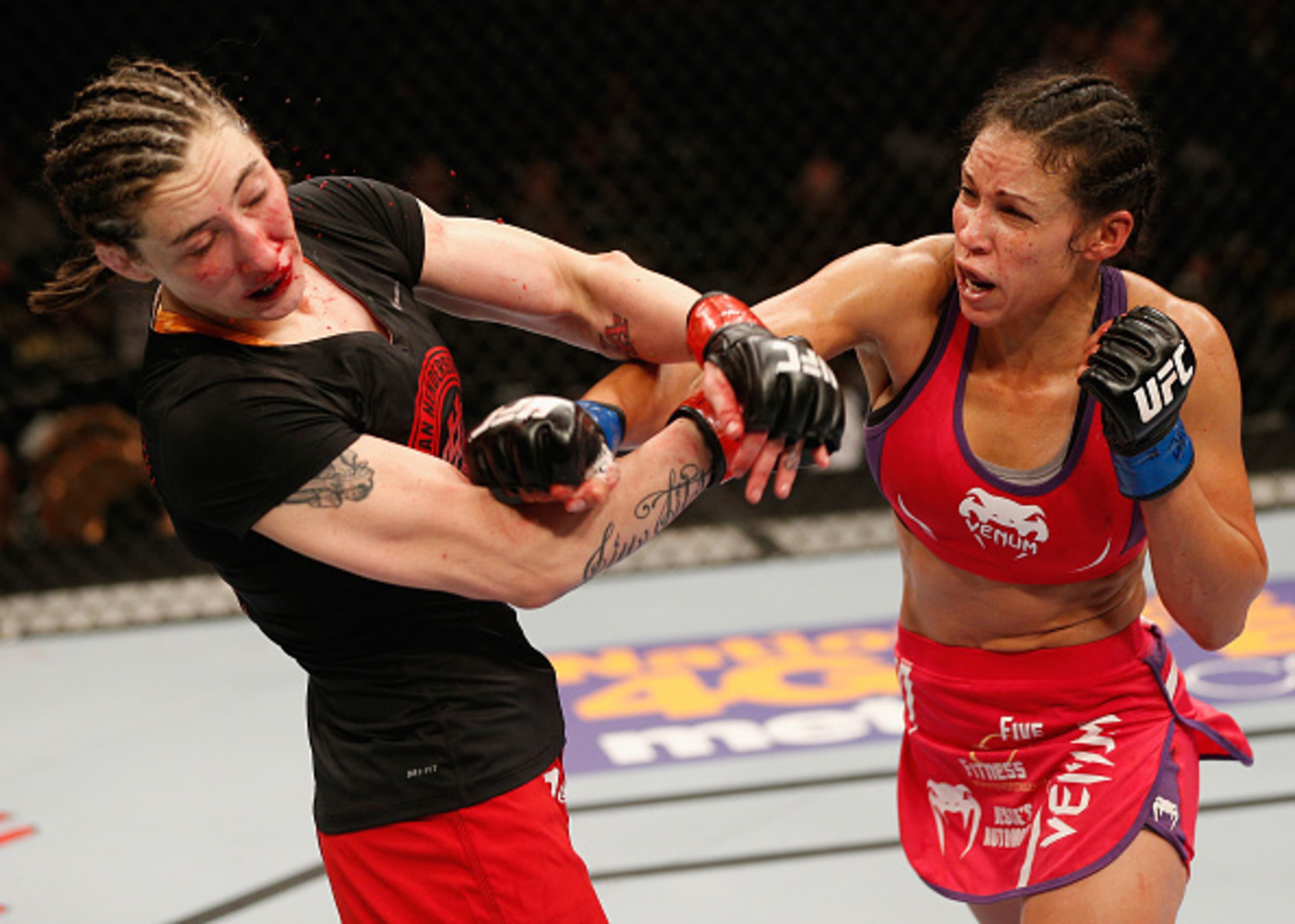 Marion Reneau headlines the Fight Pass Prelims. Marion Reneau headlines the Fight Pass Prelims.
