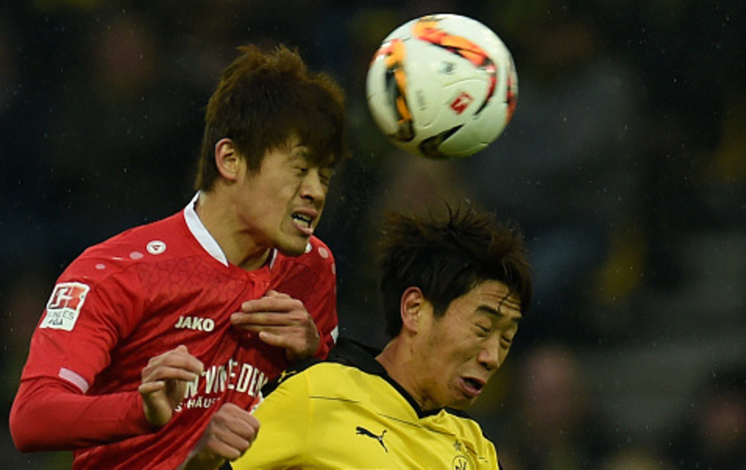 Shinji Kagawa's lack of form continued against Hiroki Sakai's Hannover.