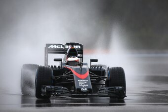Stoffel Vandoorne at the Pirelli wet-weather tyre test in January 2016.