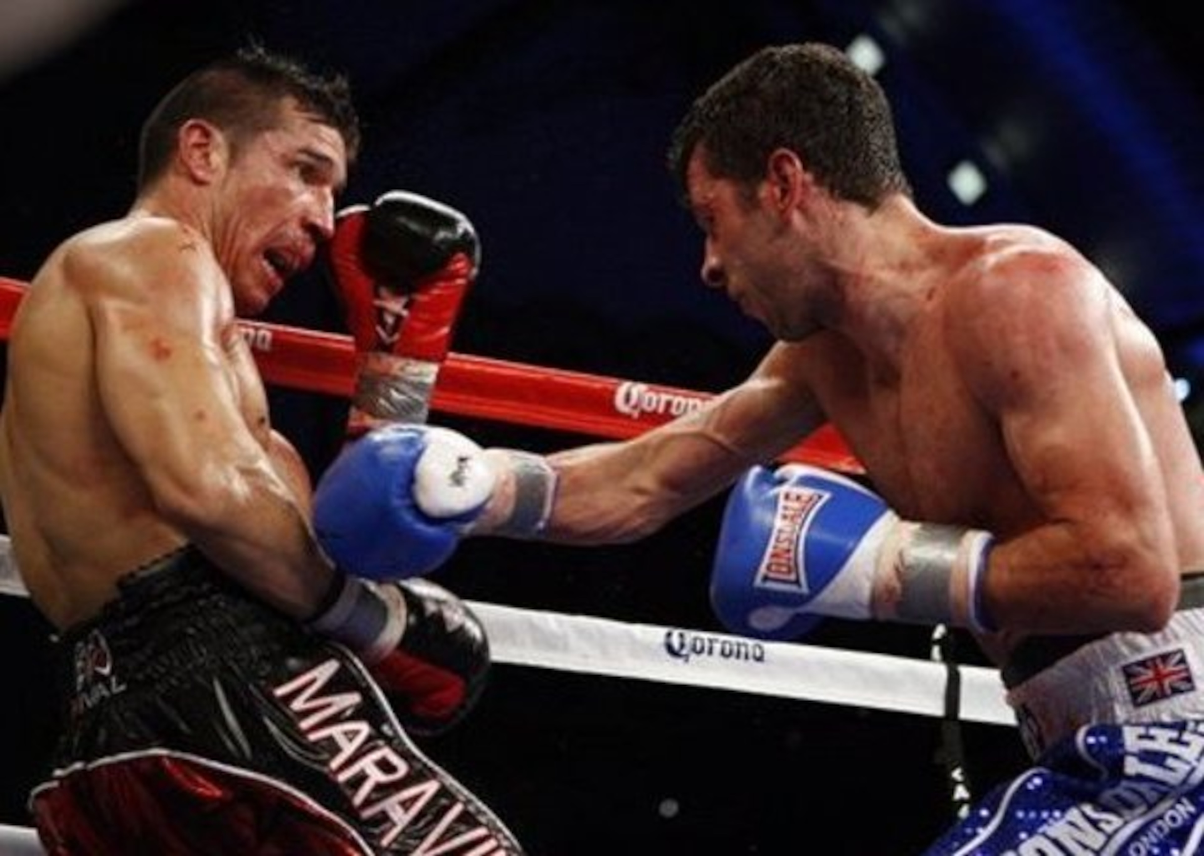 Sergio Martinez had to work hard against Darren Barker in New Jersey.
