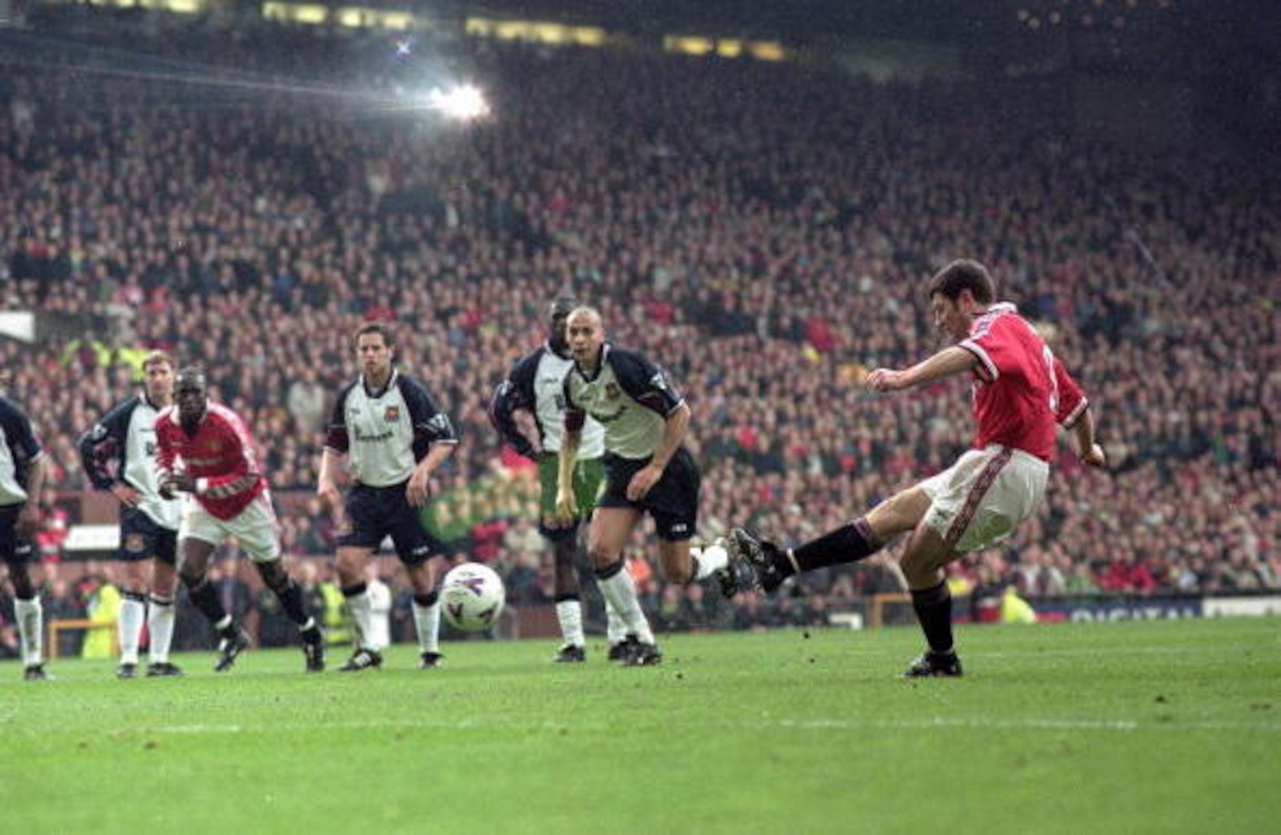 Denis Irwin, one of Sir Alex Ferguson's finest signings.