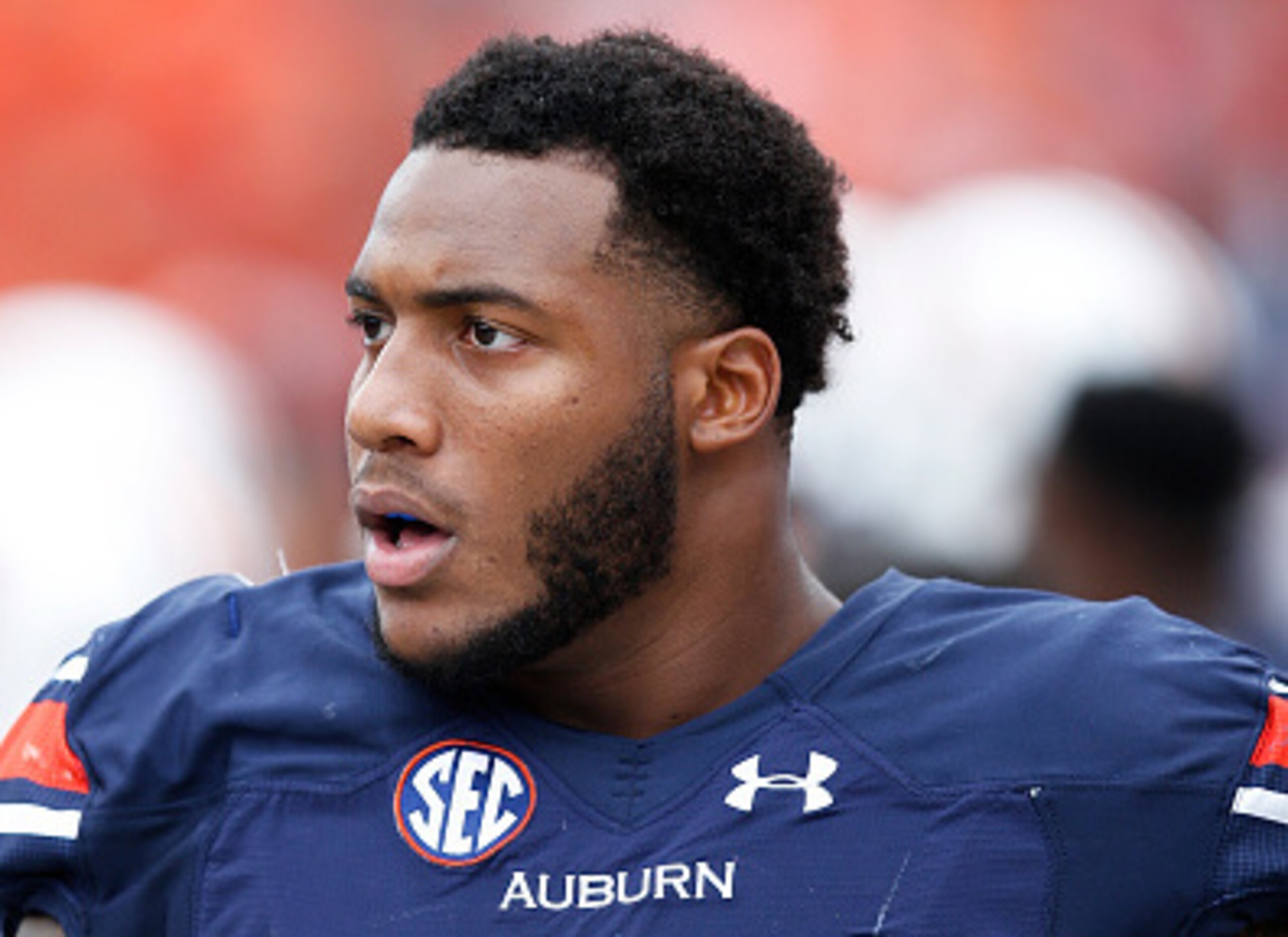 Auburn DE Byron Cowart Auburn DE Byron Cowart