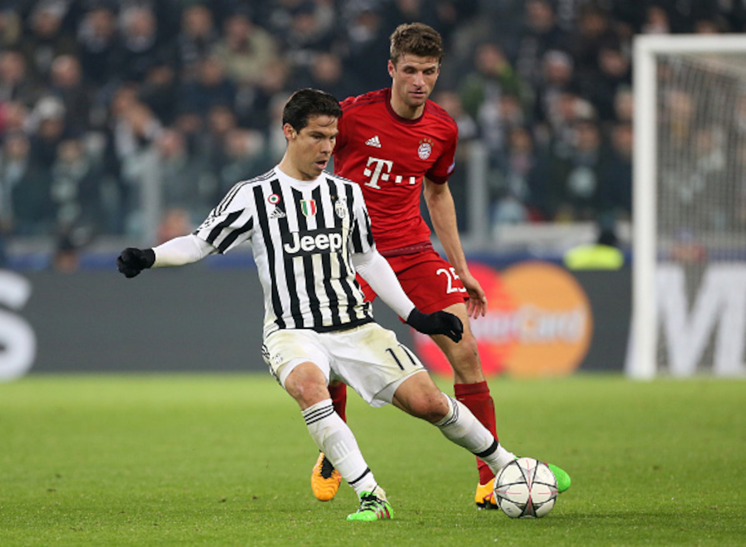 Hernanes had his best game for Juve against Bayern.