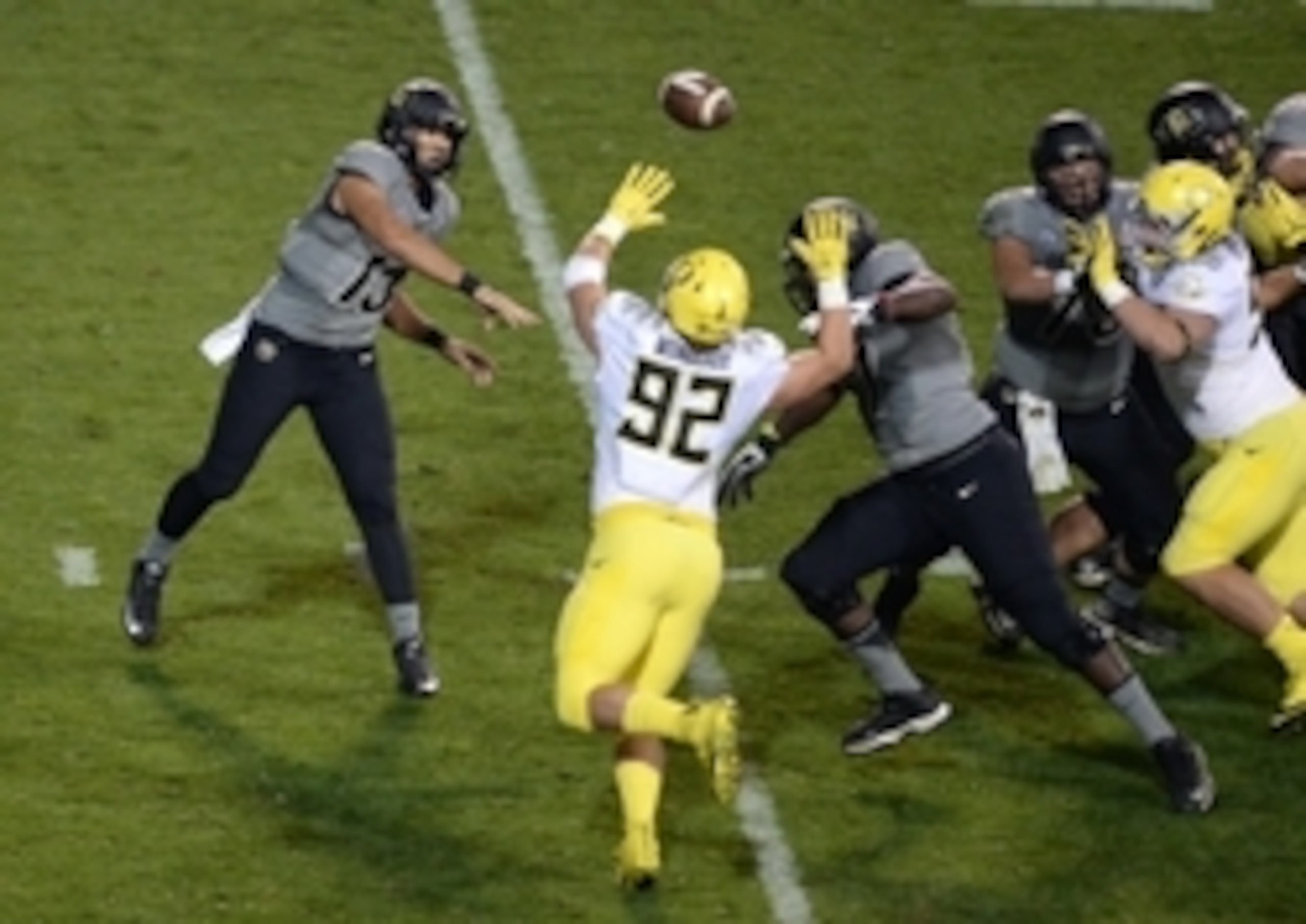 DL Henry Mondeaux