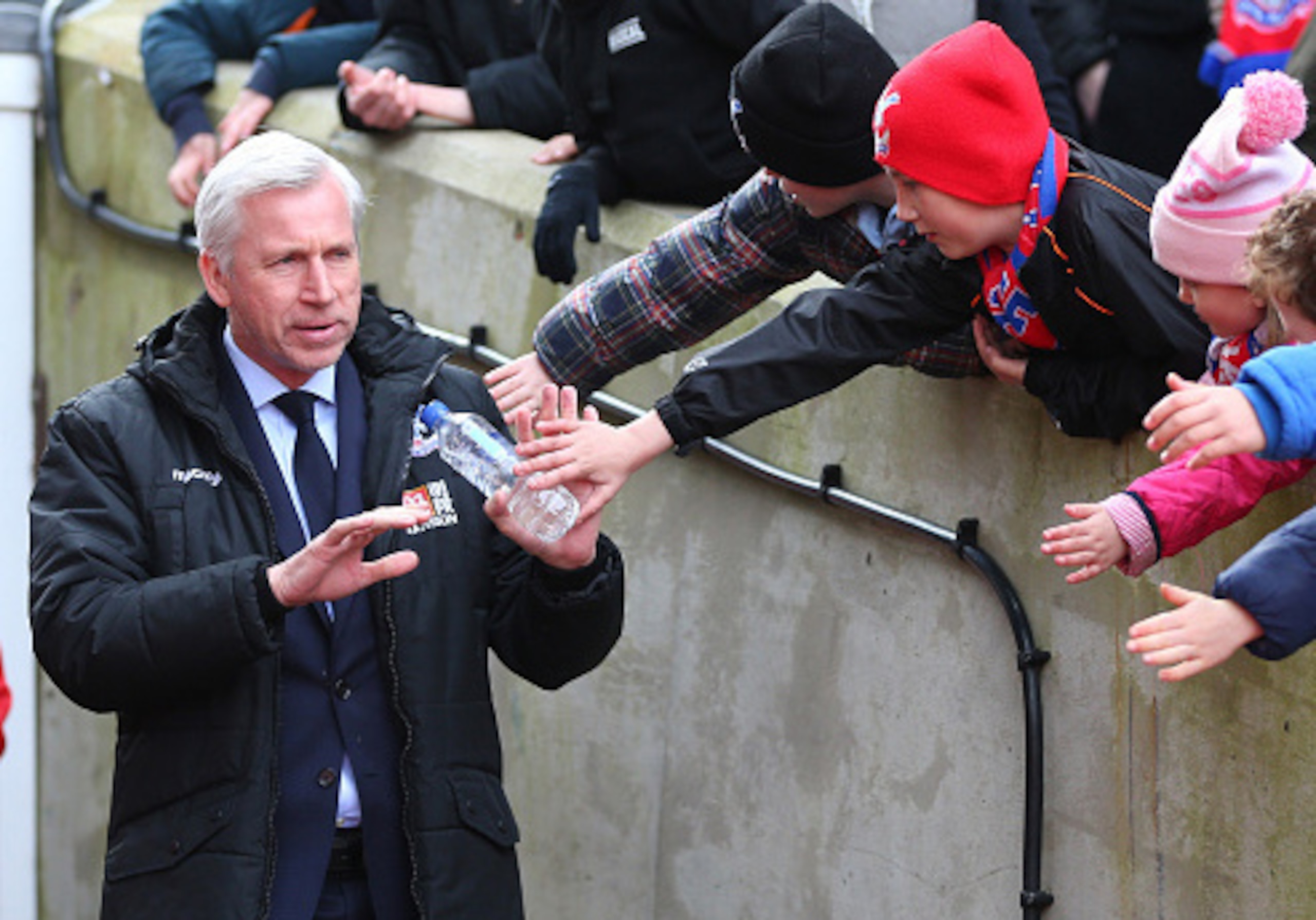 Alan Pardew is still yet to see his Crystal Palace side record a league win in 2016.