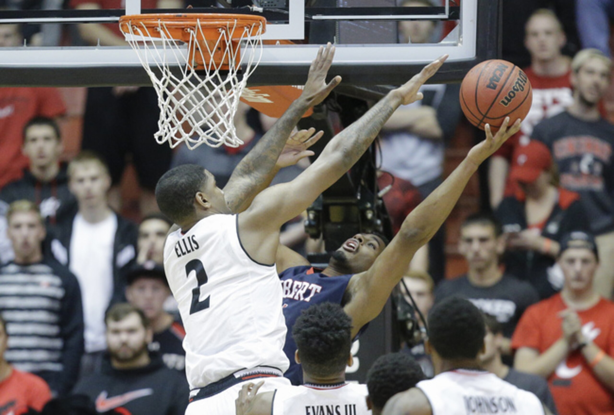 Cincinnati's Octavius Ellis