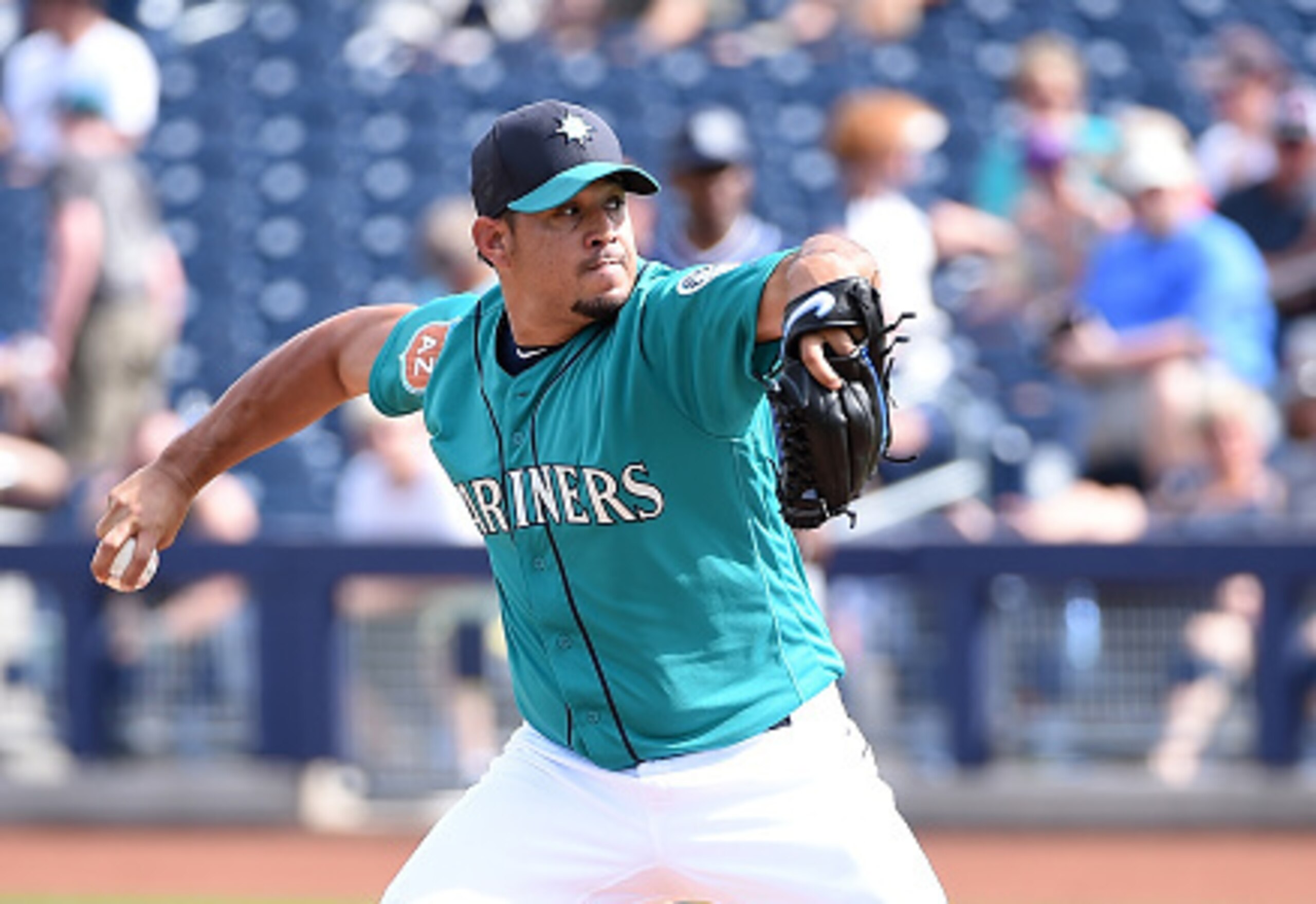 A pair of injuries and a strong start to the spring have put Joel Peralta in a great position to make the Mariners' roster.