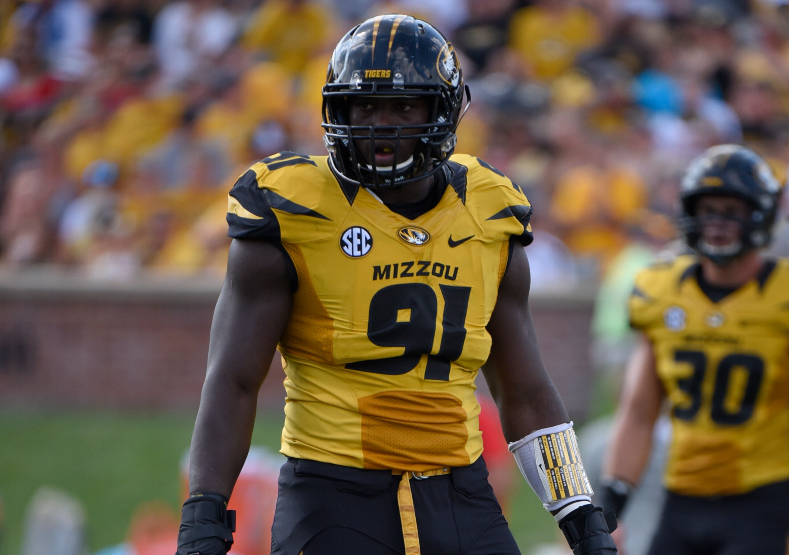 Missouri DL Charles Harris