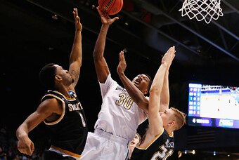 Nothing came easy for Vanderbilt's Damian Jones (30) against Wichita State.