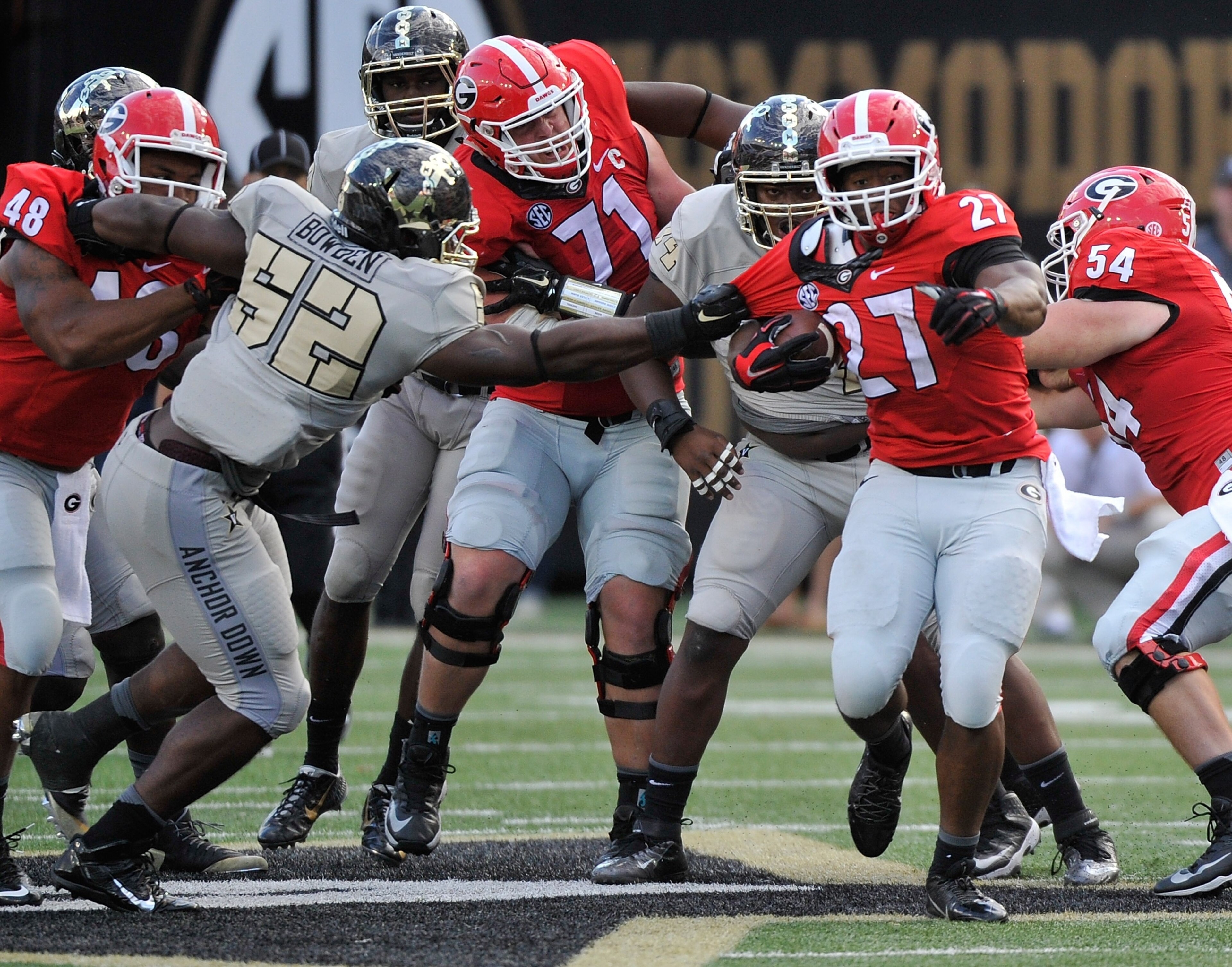 Georgia has a classic, impressive look for its uniforms.
