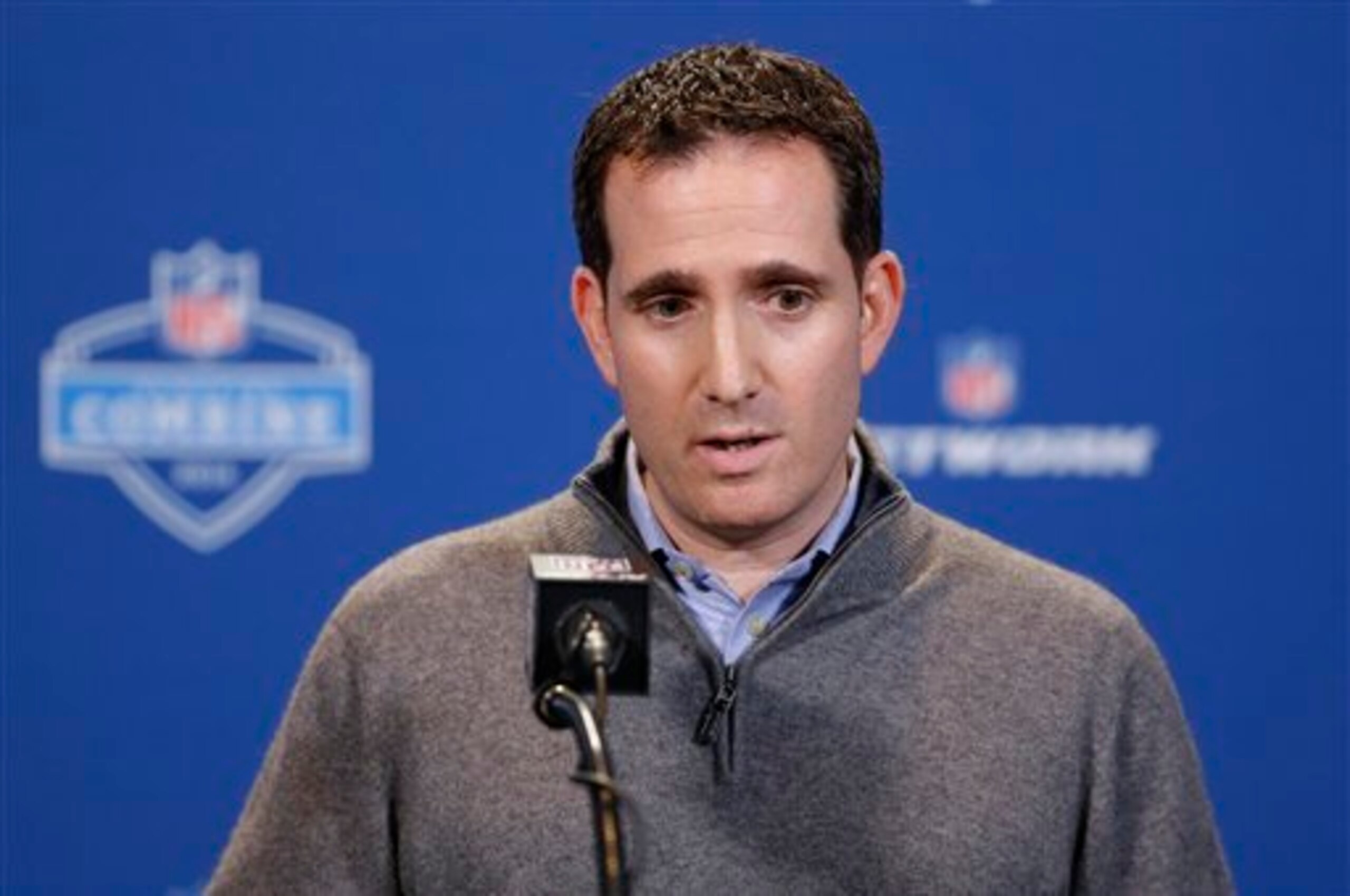 Philadelphia Eagles general manager Howie Roseman needs to beef up his offensive line in order to contend for the NFC East title next season.