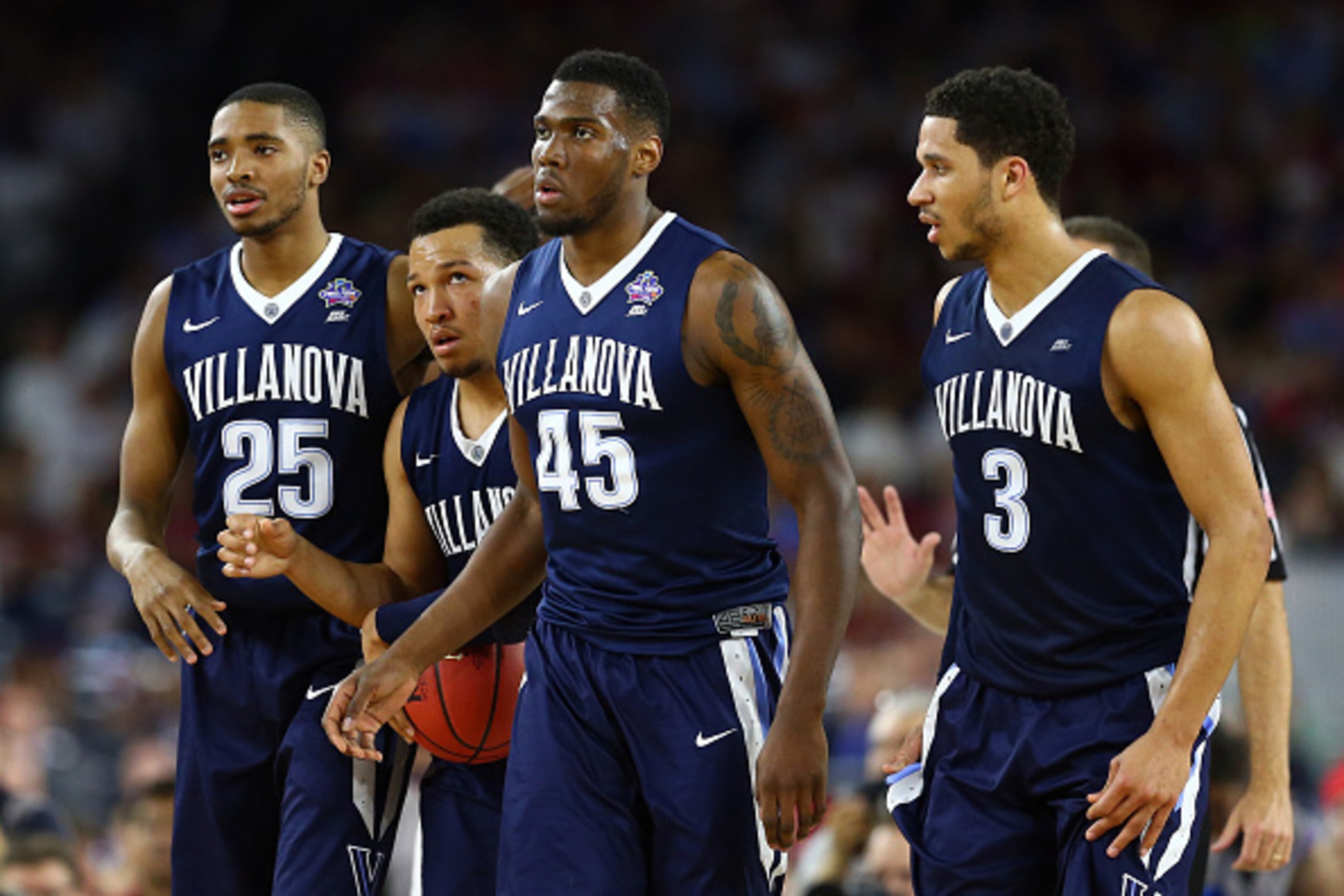 Mikal Bridges (25) and Darryl Reynolds (45) will be key for Villanova.
