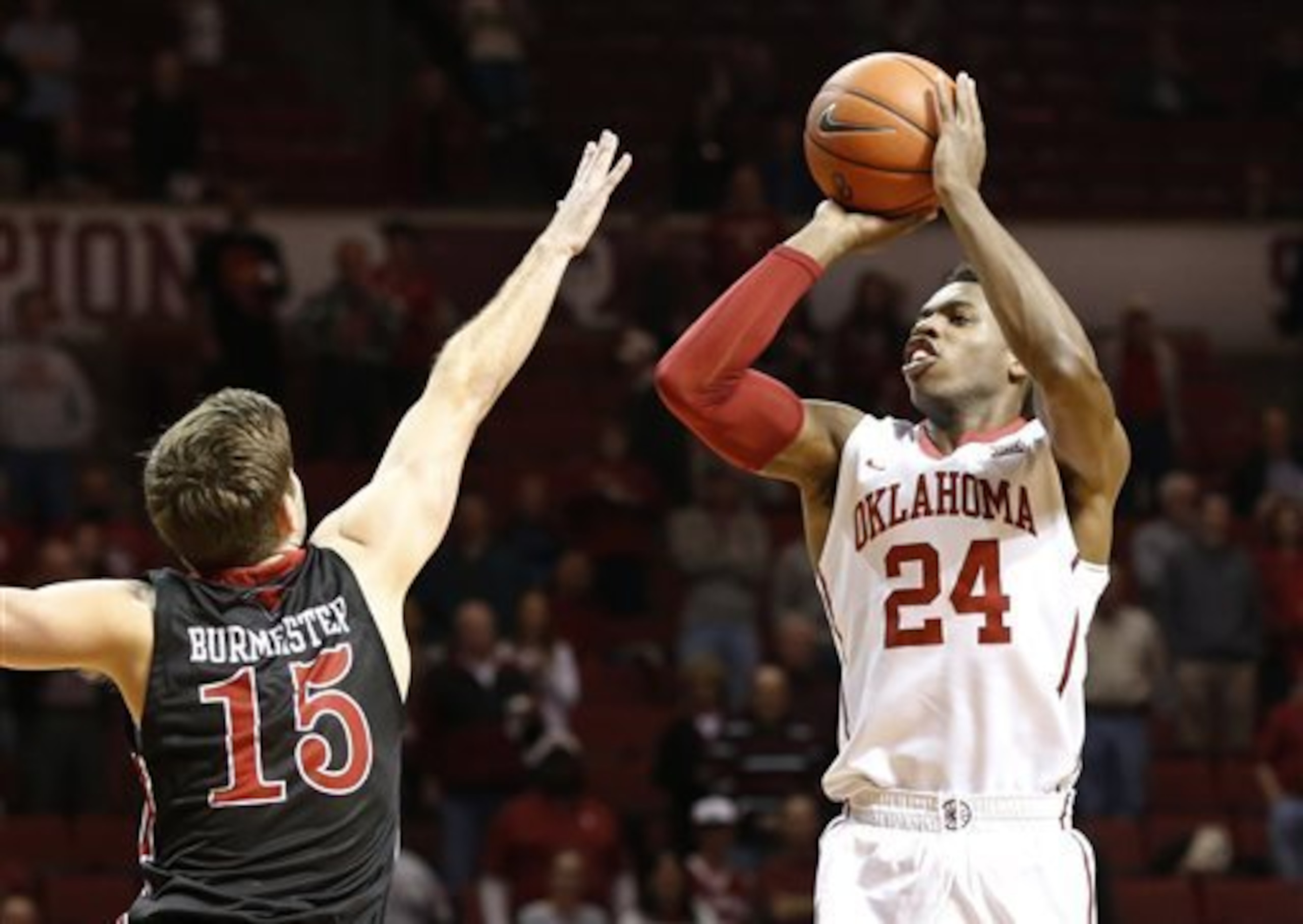 Buddy Hield (right)