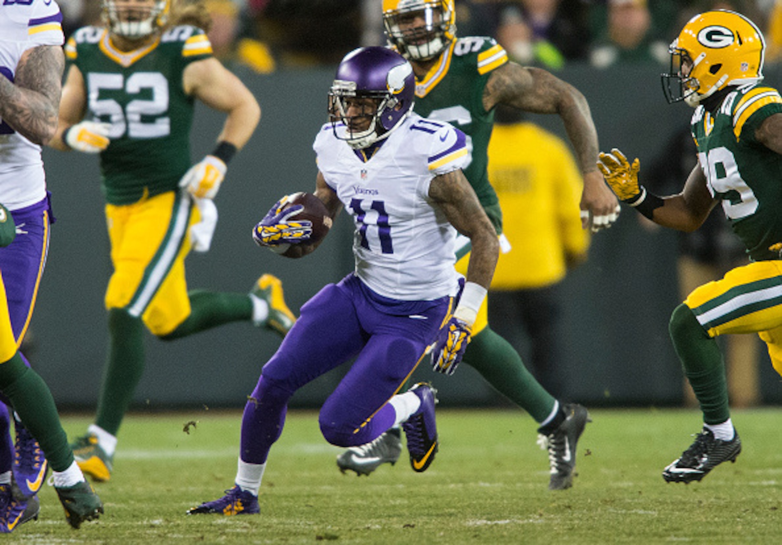 Wideout Mike Wallace is returning to the AFC North, this time with the Ravens. Wideout Mike Wallace is returning to the AFC North, this time with the Ravens.