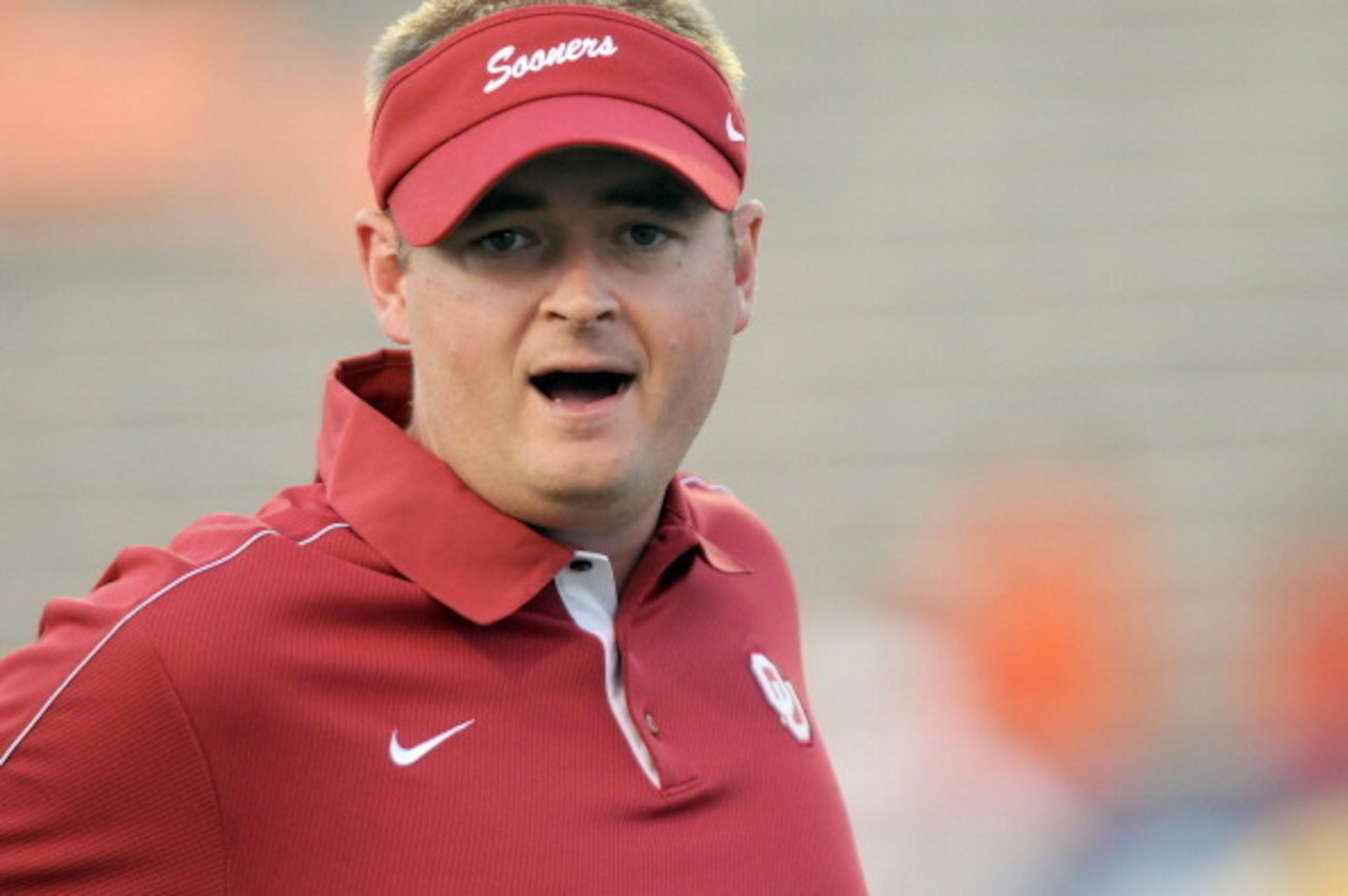 EL PASO, TX - SEPTEMBER 1: Offensive coordinator Josh Heupel of the Oklahoma Sooners coaches his players during pregame against the UTEP Miners on September 1, 2012 at The Sunbowl in El Paso, Texas. (Photo by Jackson Laizure/Getty Images)