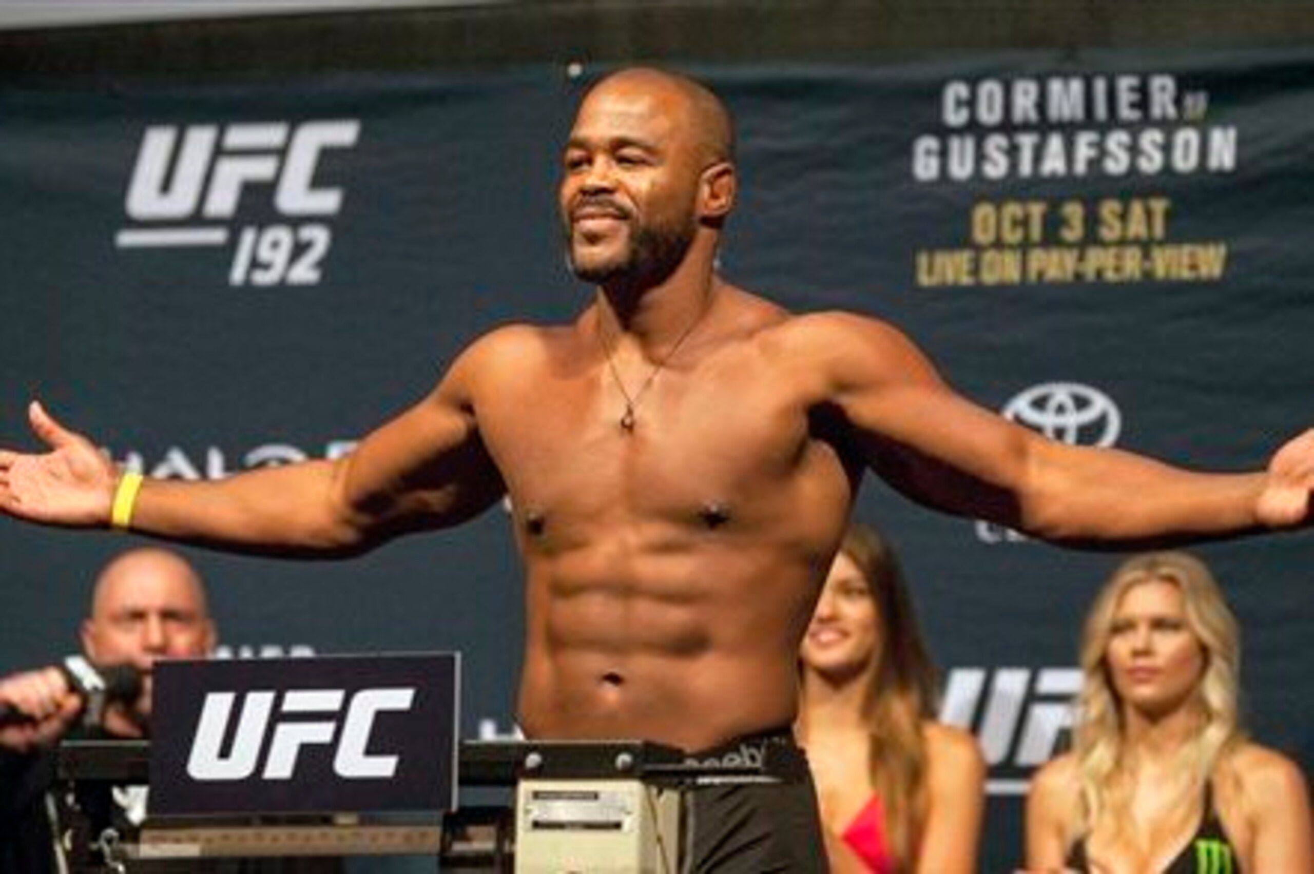 Rashad Evans returns to action at UFC on Fox 19.
