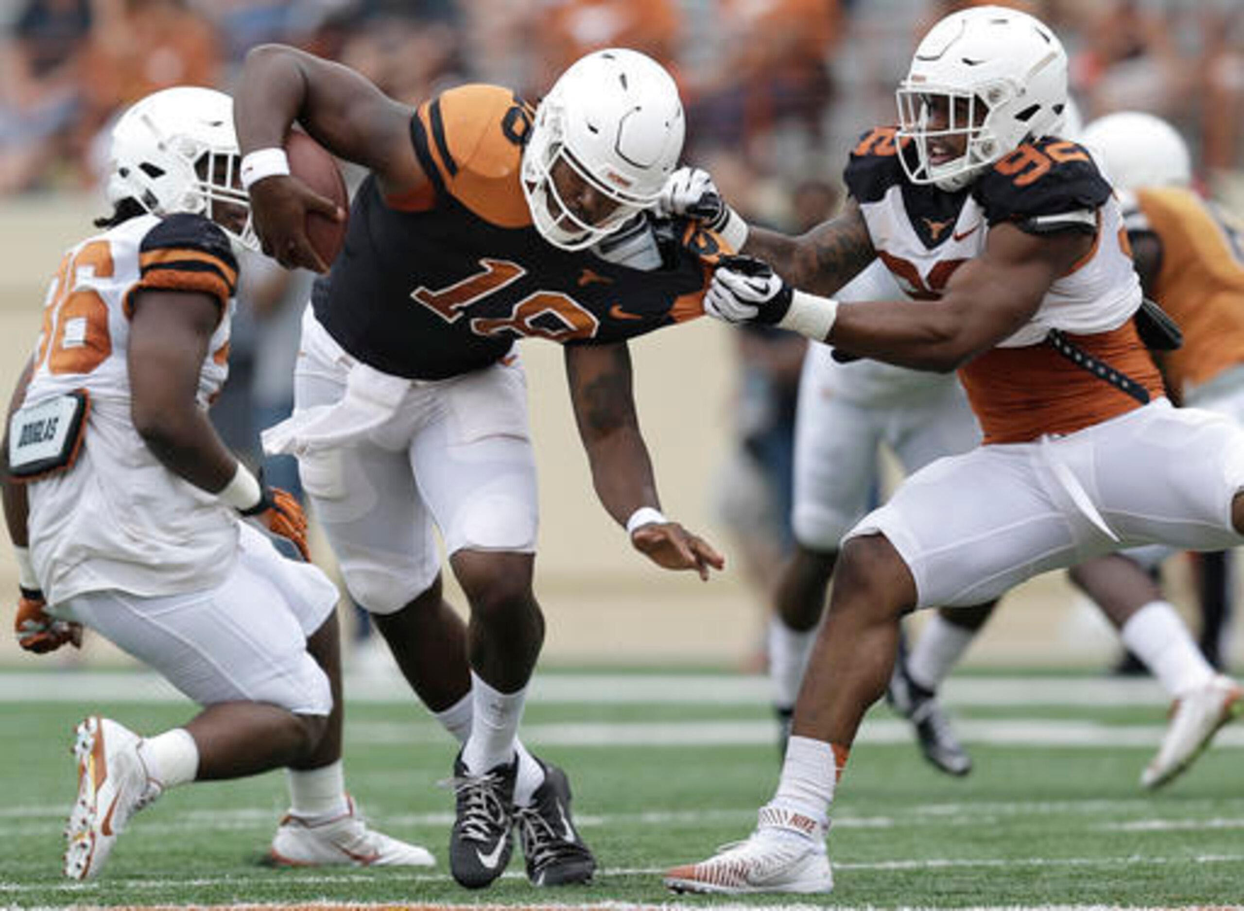 Senior Tyrone Swoopes had a tough day at quarterback for the Longhorns.