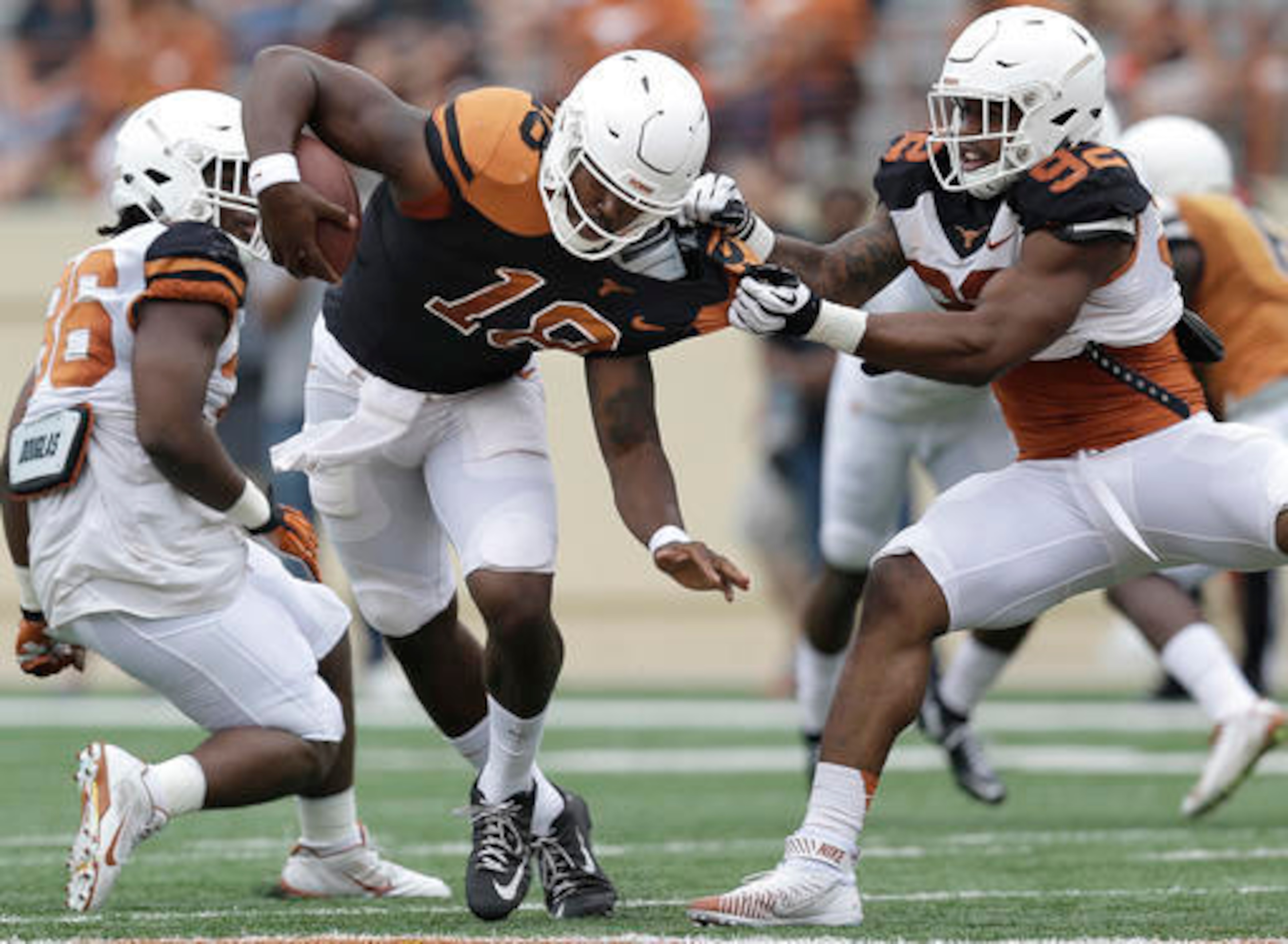 Senior Tyrone Swoopes had a tough day at quarterback for the Longhorns.