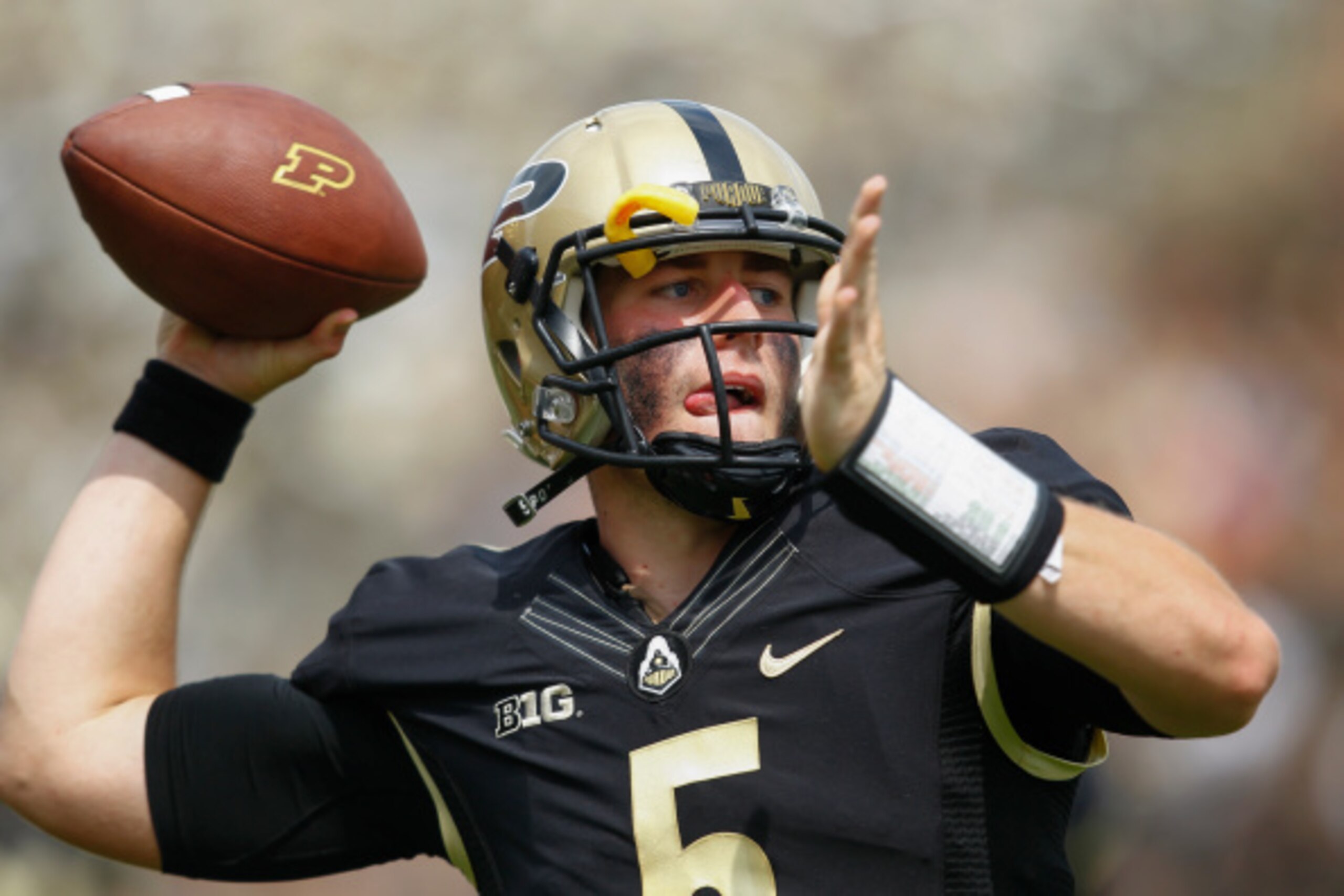 Etling, a Purdue transfer, could not unseat Harris for the starting job. Etling, a Purdue transfer, could not unseat Harris for the starting job.