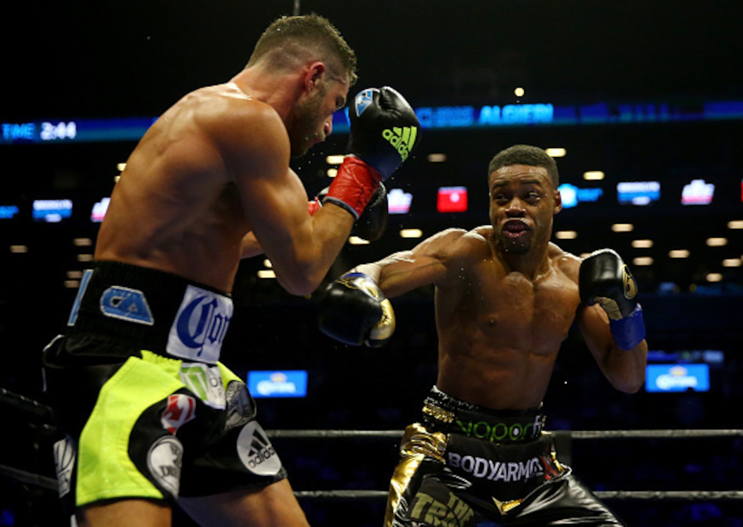 Errol Spence Jr. (right) dismantled Chris Algieri.