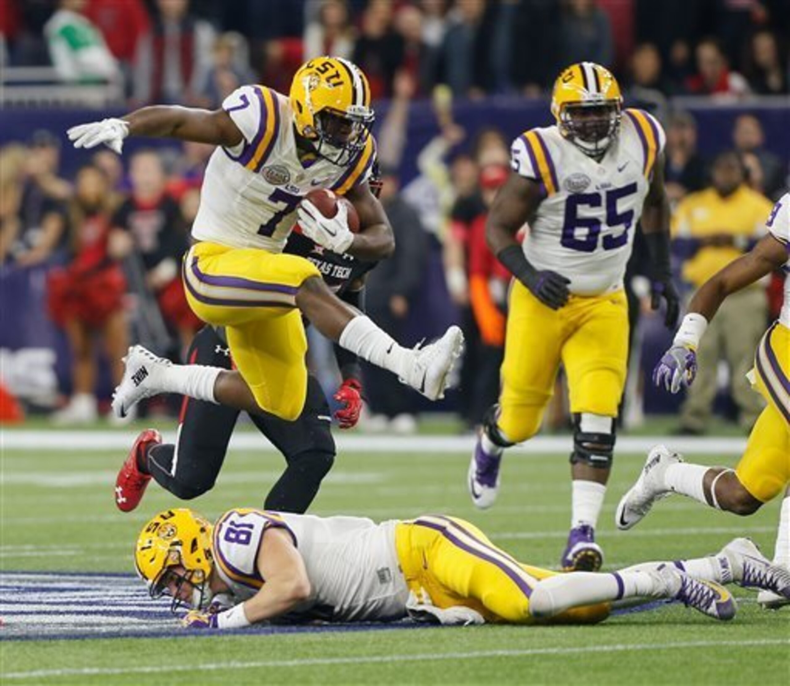 Leonard Fournette is the nation's best all-around tailback.