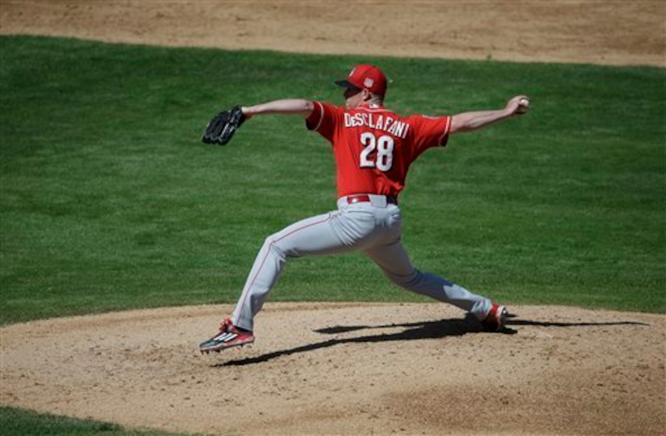 Rehabbing from an oblique injury, Anthony DeSclafani could make his 2016 debut in around a week.