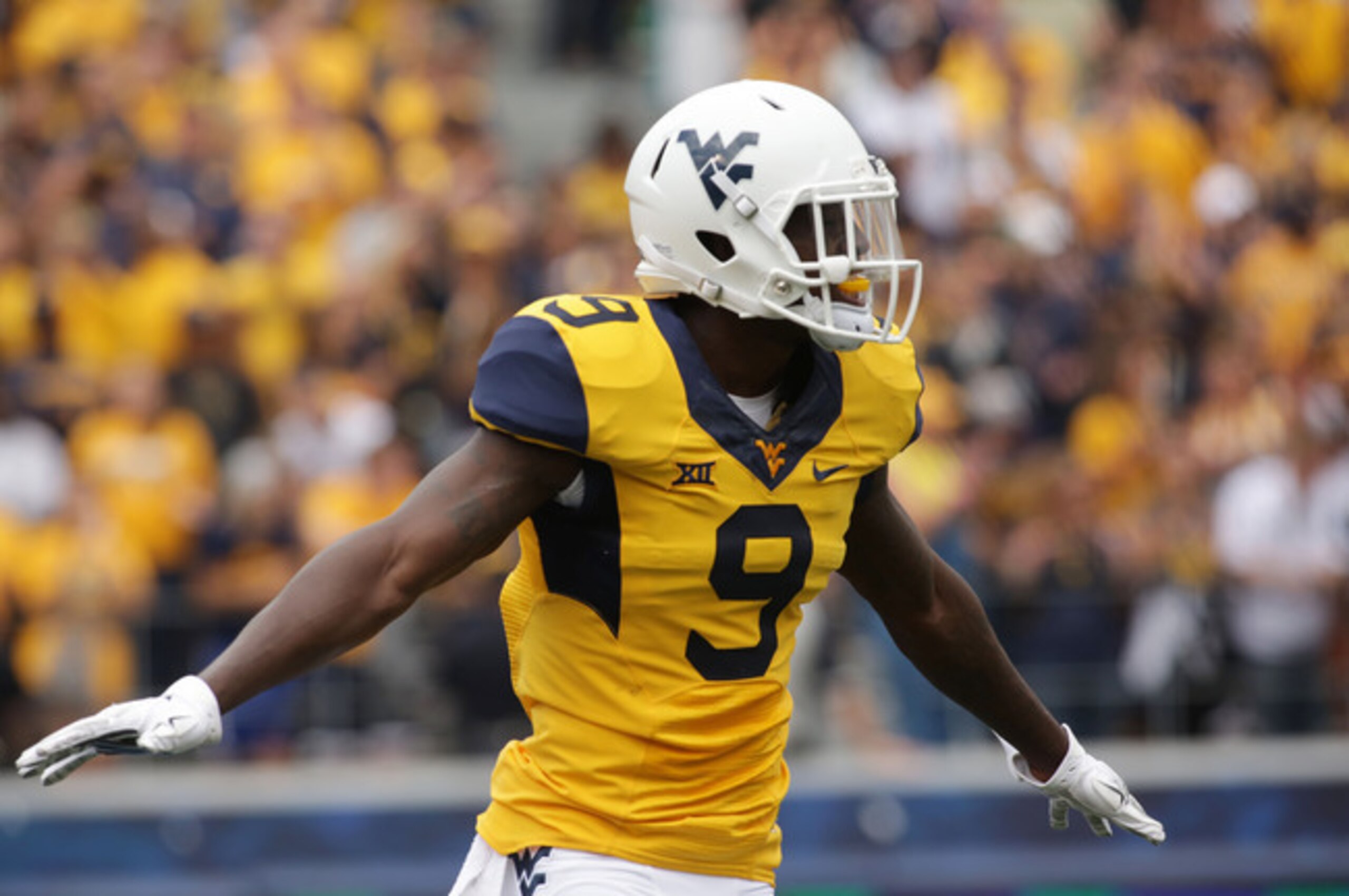 K.J. Dillon would compete at a variety of spots in Washington's secondary.