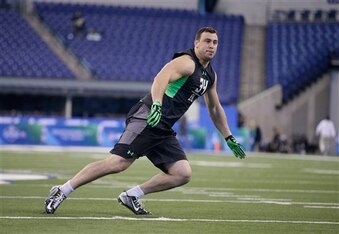 Cincinnati could use Dean Lowry as a rotational presence right away.