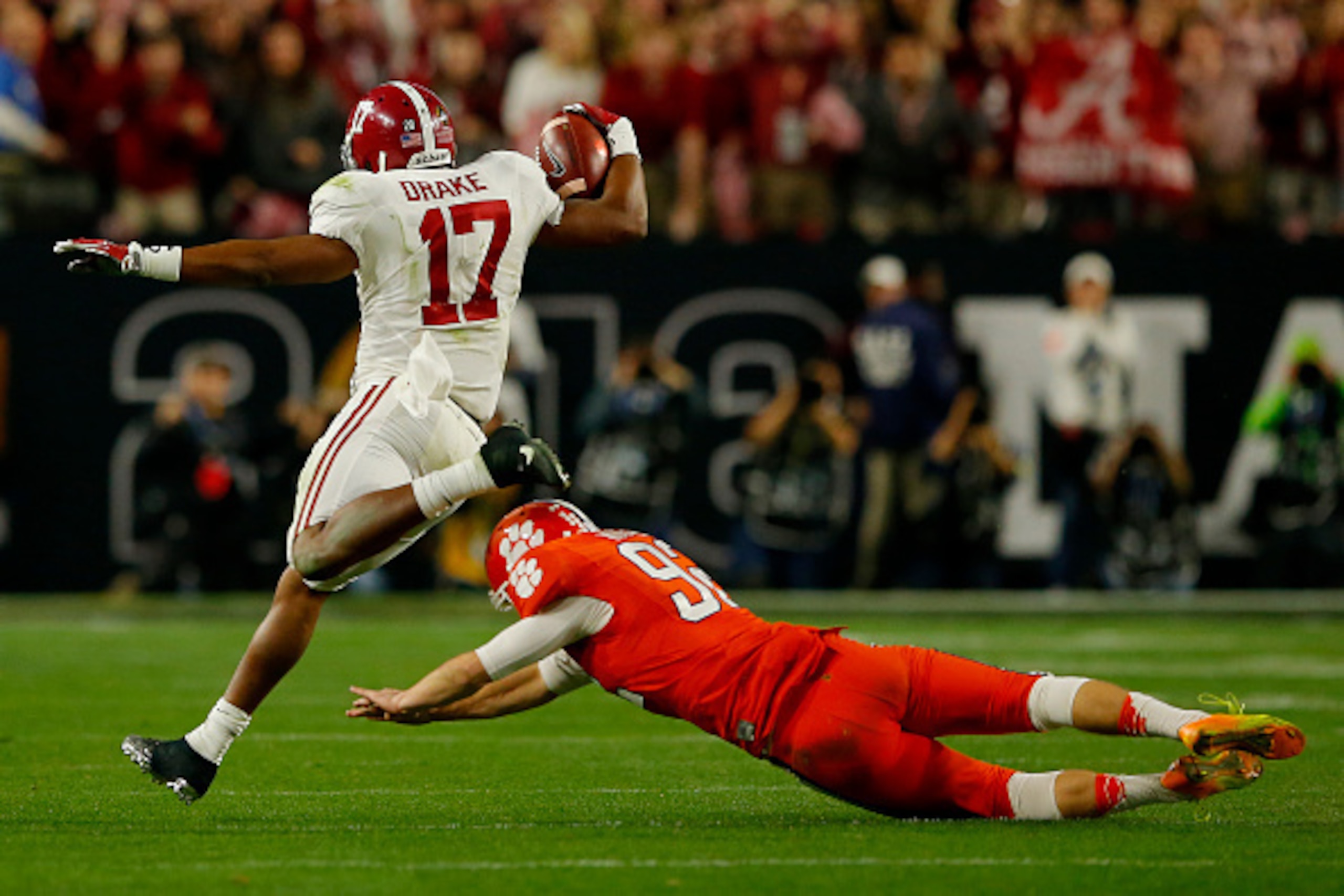 Kenyan Drake of Alabama makes too much sense for the Seahawks not to draft if available in the event's middle rounds. Kenyan Drake of Alabama makes too much sense for the Seahawks not to draft if available in the event's middle rounds.