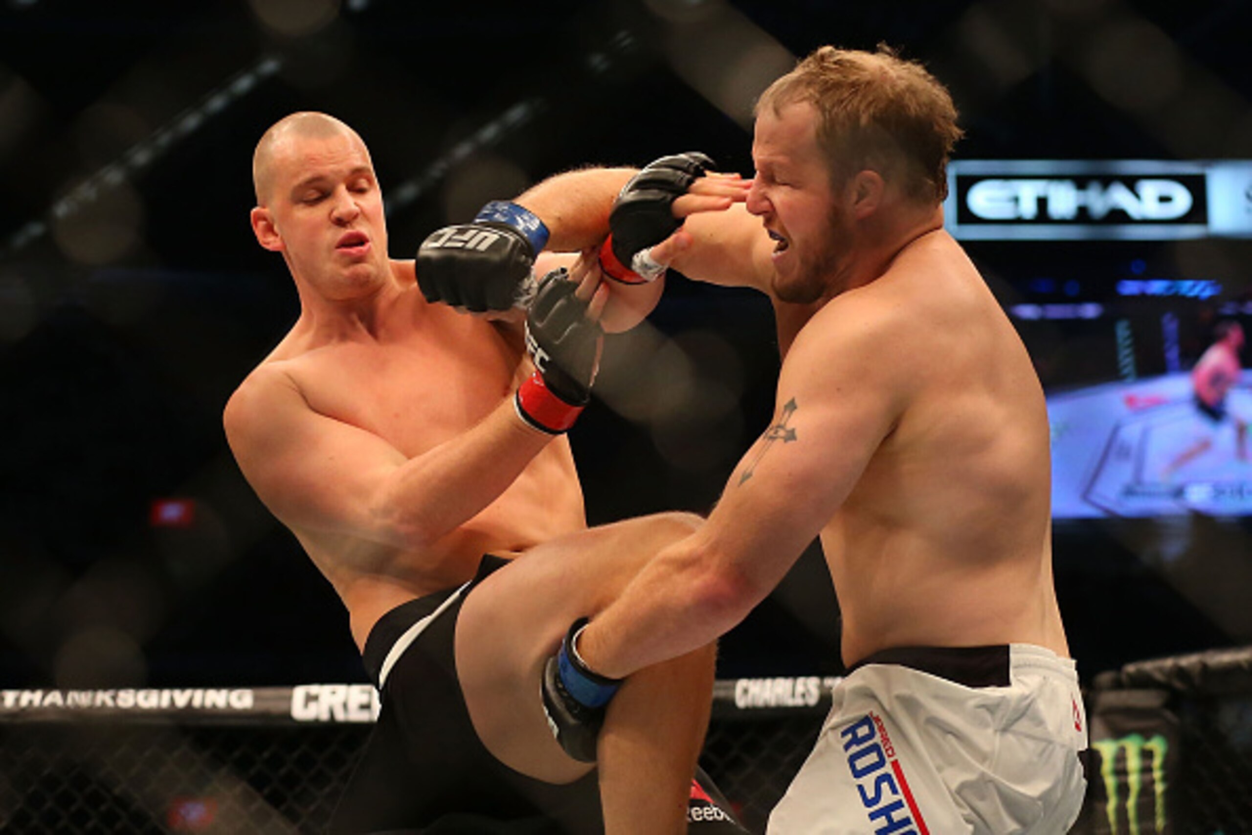 The Netherlands' Stefan Struve looks to get back on track.
