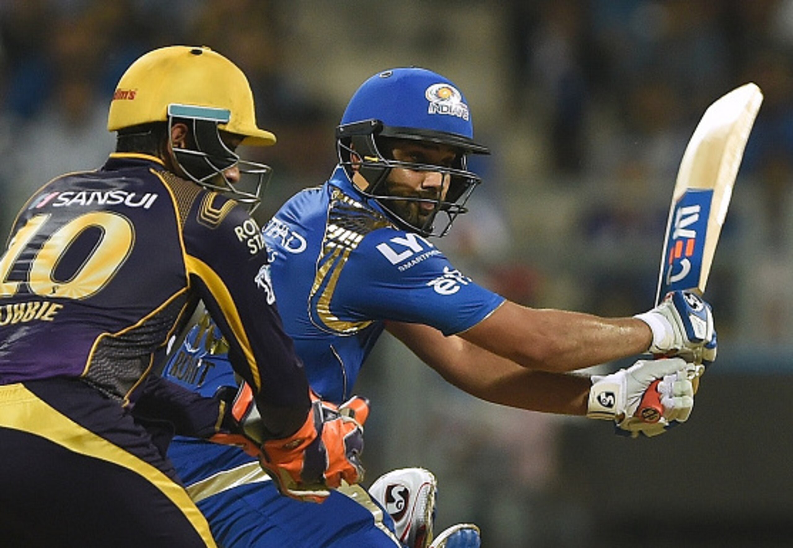 Rohit Sharma now has a total of 383 runs in this season's IPL.