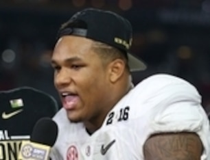 Defensive lineman Da'Shawn Hand started to get a taste of the spotlight last season.