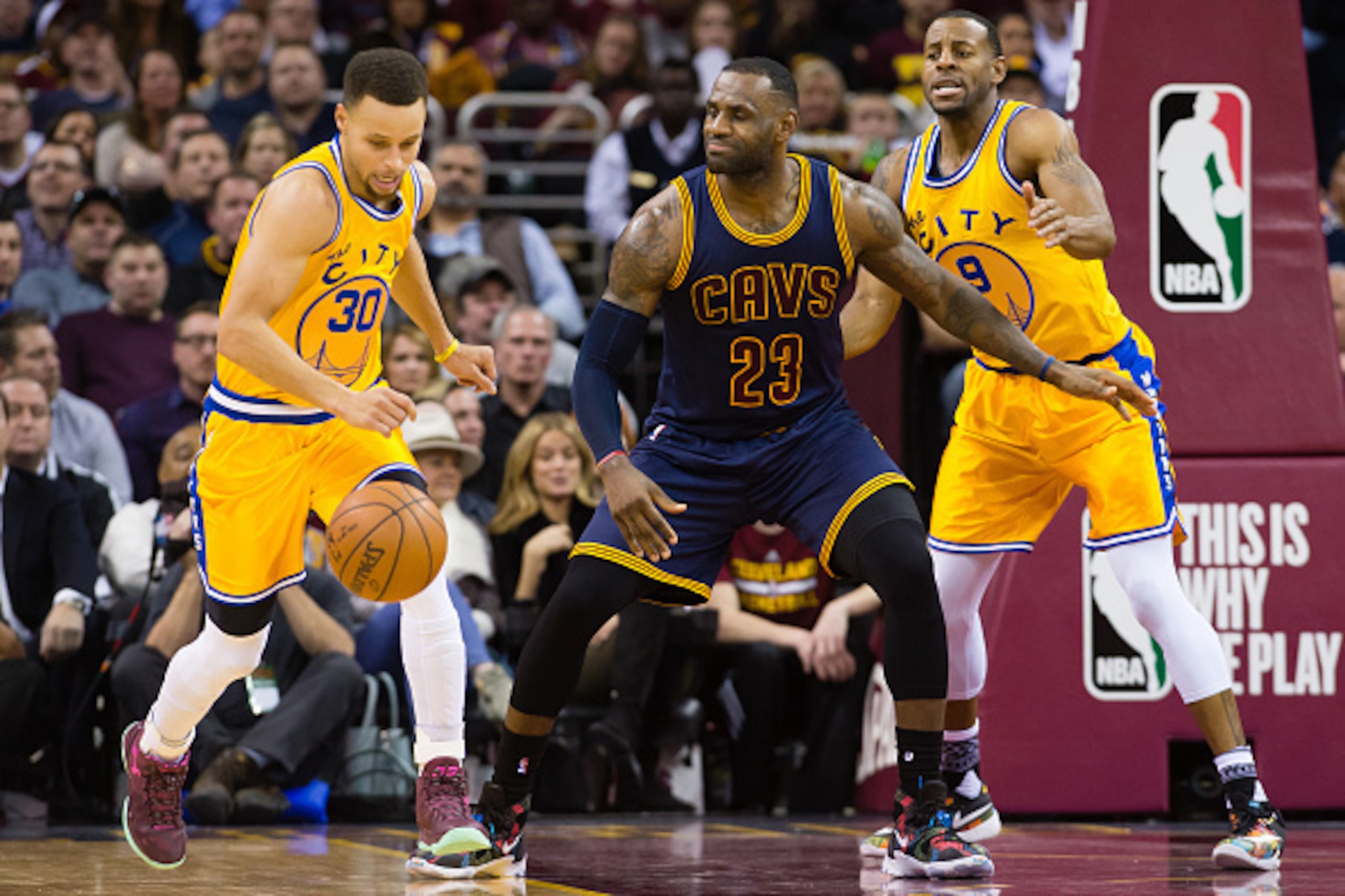 Is Stephen Curry the heir to LeBron James' throne?