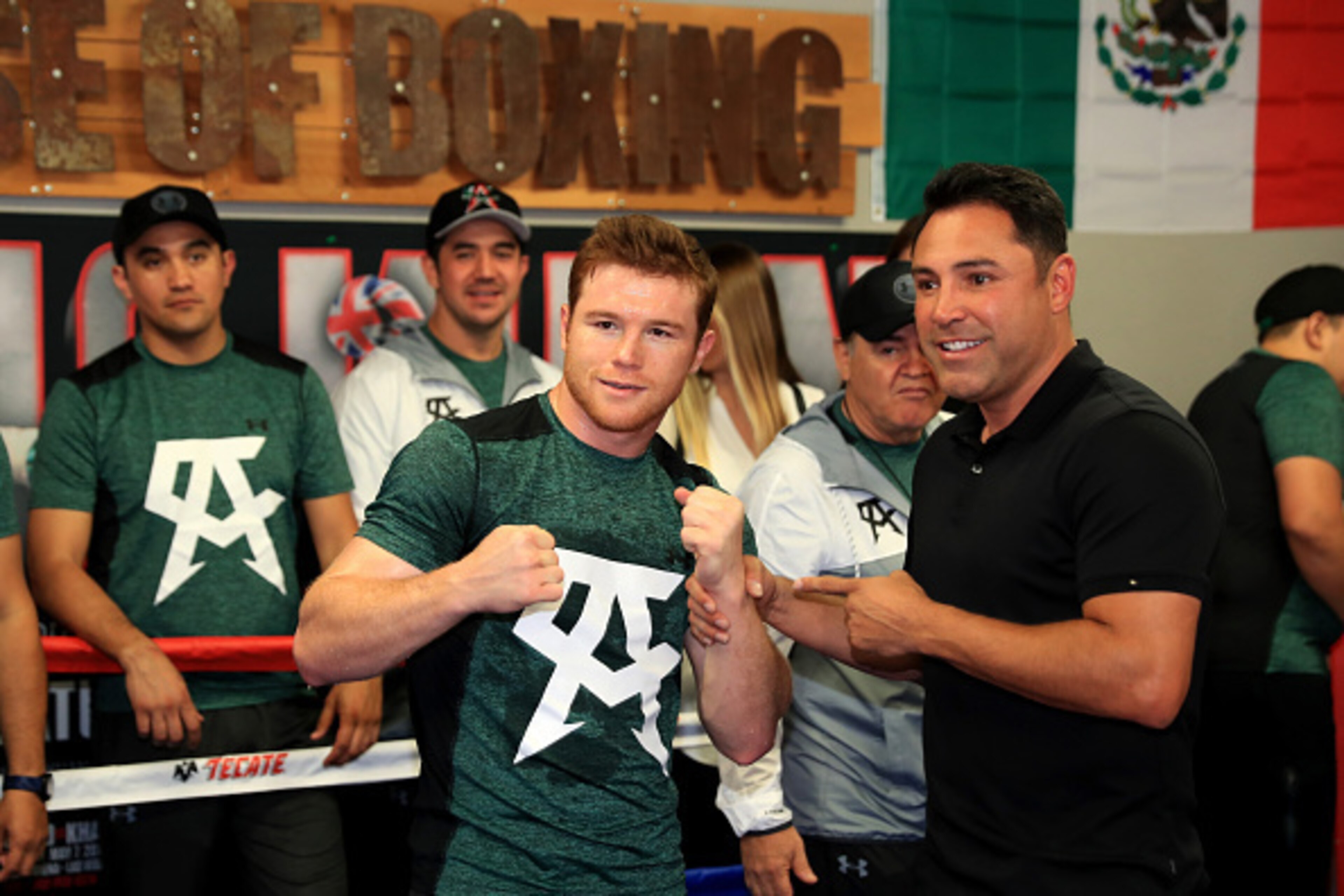 Oscar De La Hoya is hoping for many more lucrative Alvarez fights.