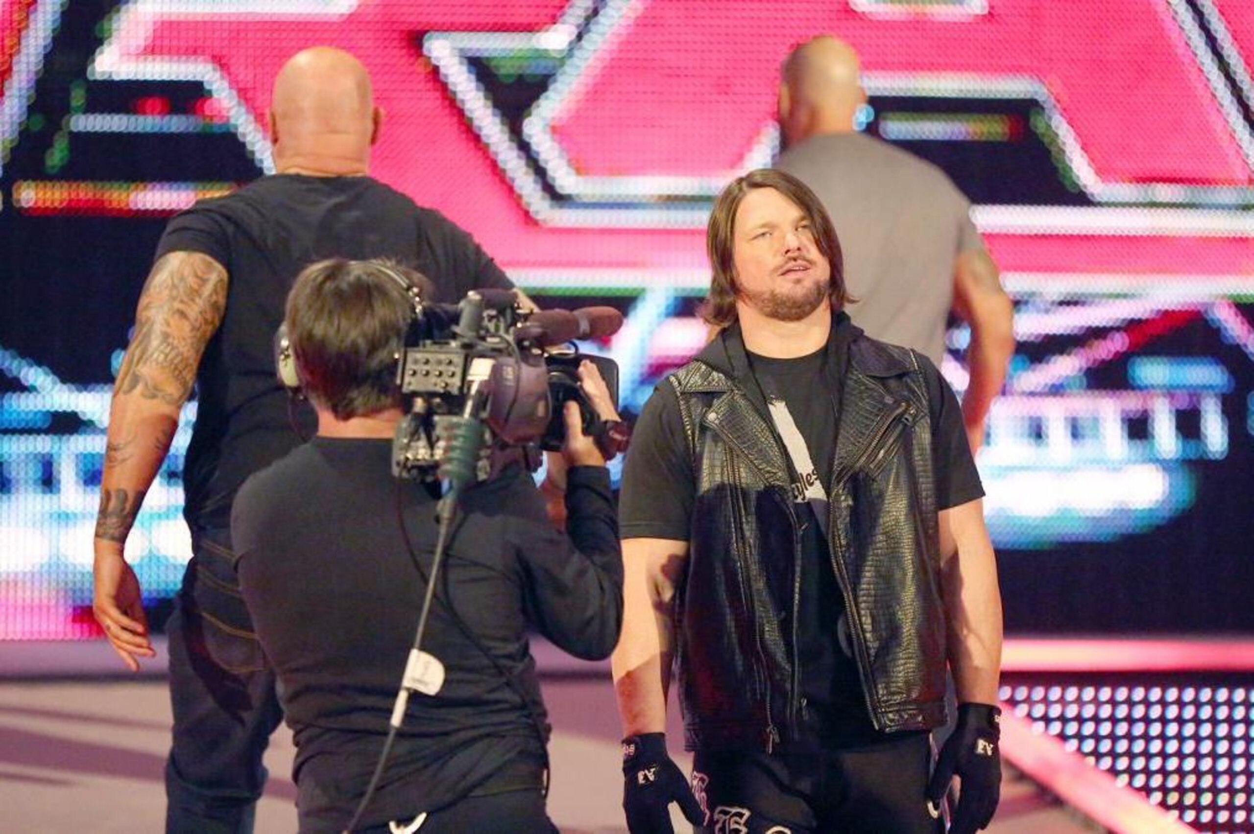 Will Luke Gallows and Karl Anderson aid AJ Styles to victory at Extreme Rules?