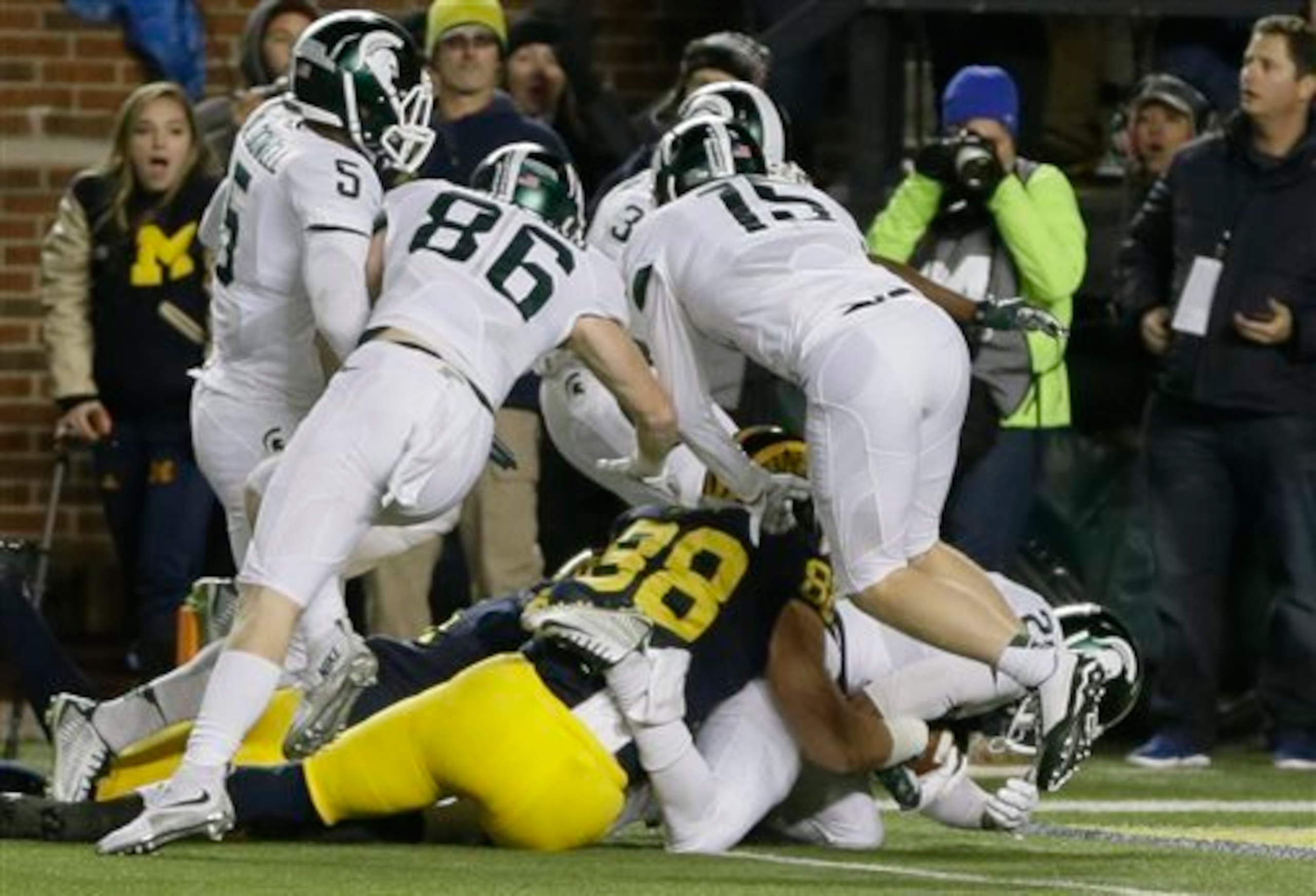 2015's Michigan-Michigan State game featured one of the craziest endings in recent memory.