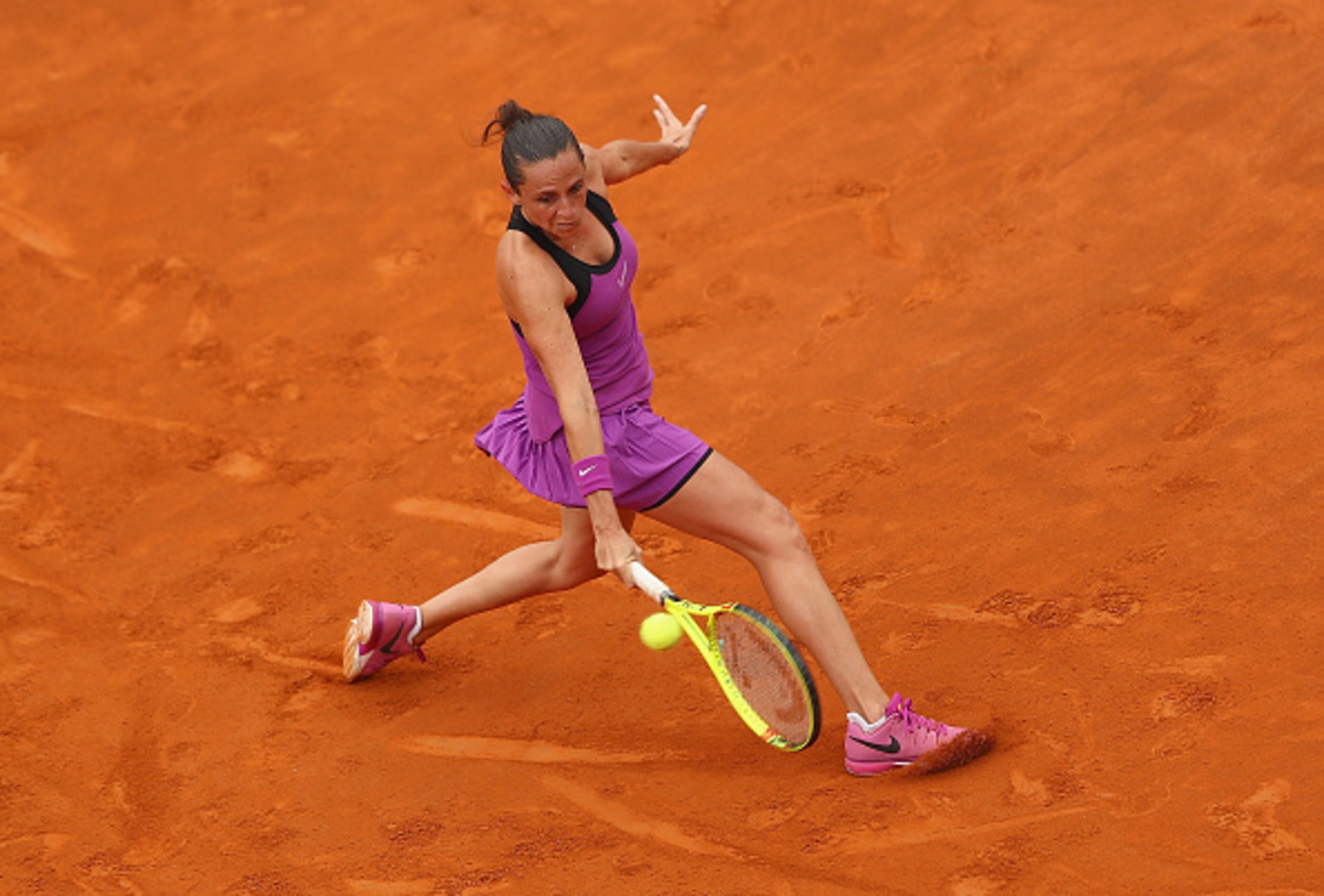Roberta Vinci slides to make a play on the ball at the 2016 BNL d'Italia.