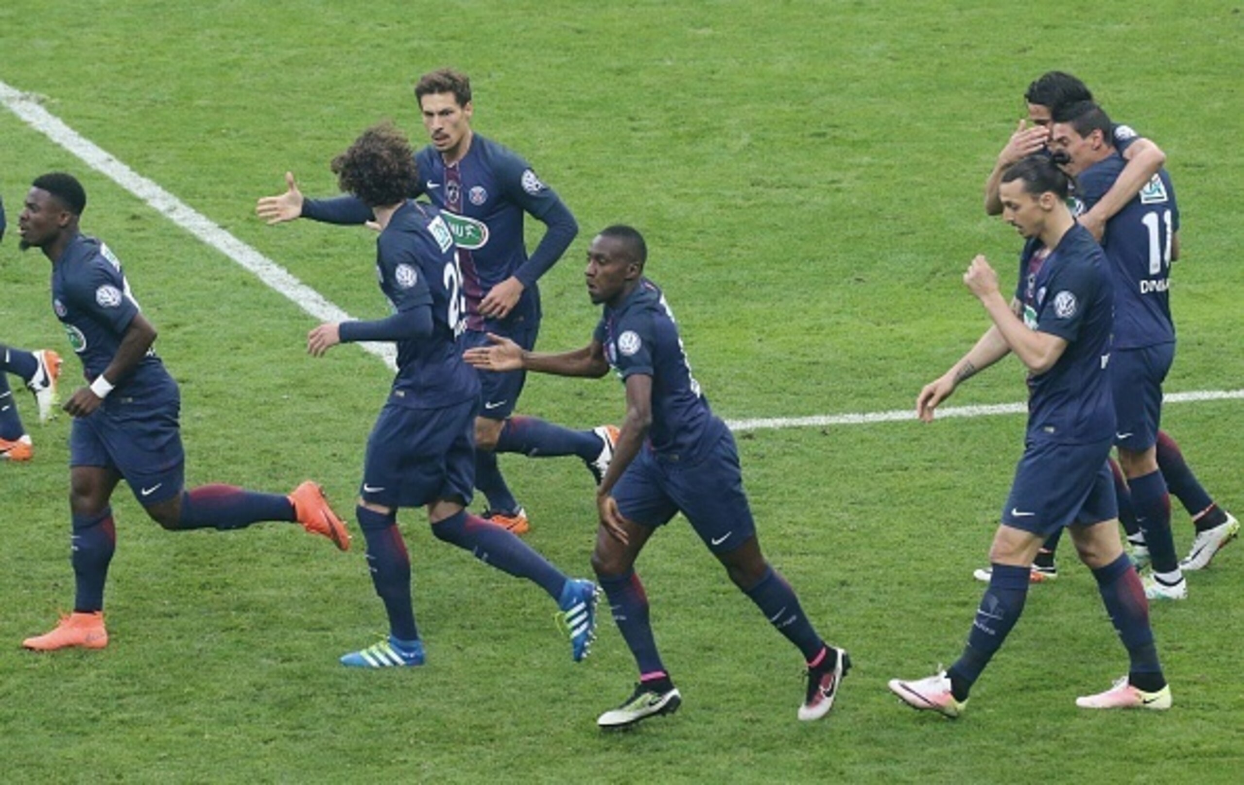 Matuidi celebrates the opener.
