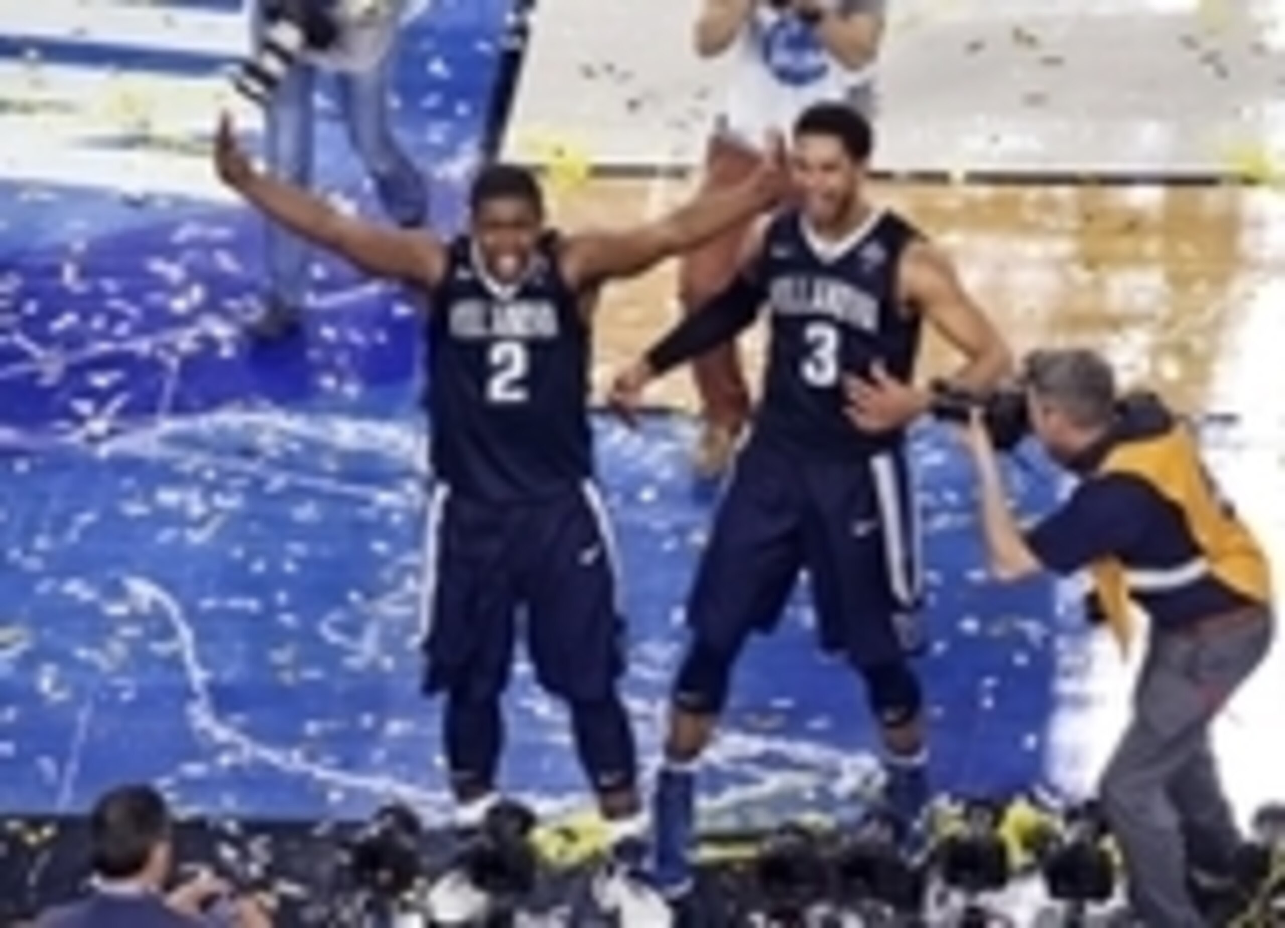 Kris Jenkins (2) and Josh Hart (3)