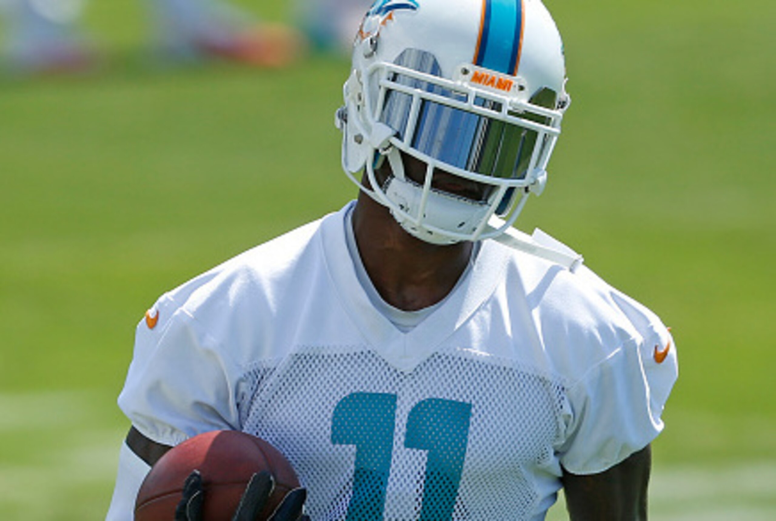 After a slow start to the season, DeVante Parker came on strong in 2015. After a slow start to the season, DeVante Parker came on strong in 2015.