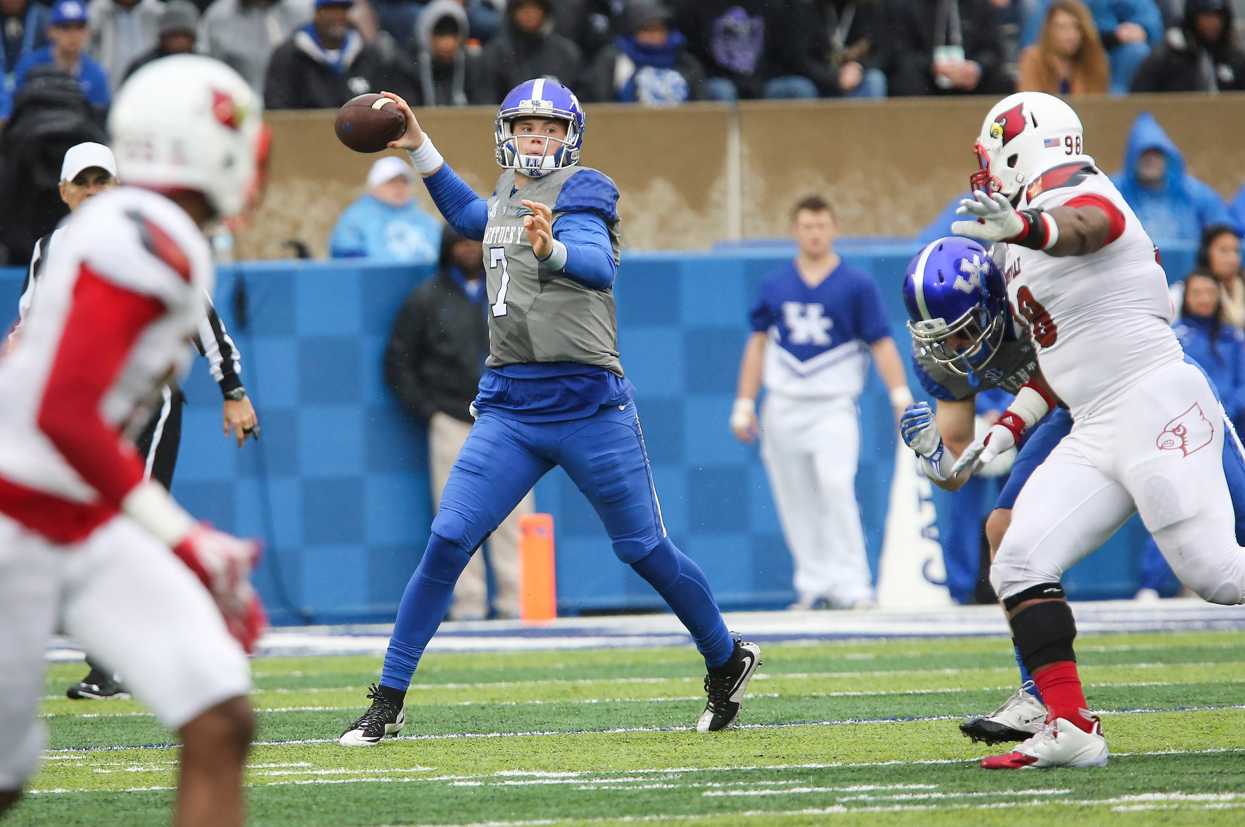 Drew Barker is ready to establish himself as Kentucky's starter this fall.