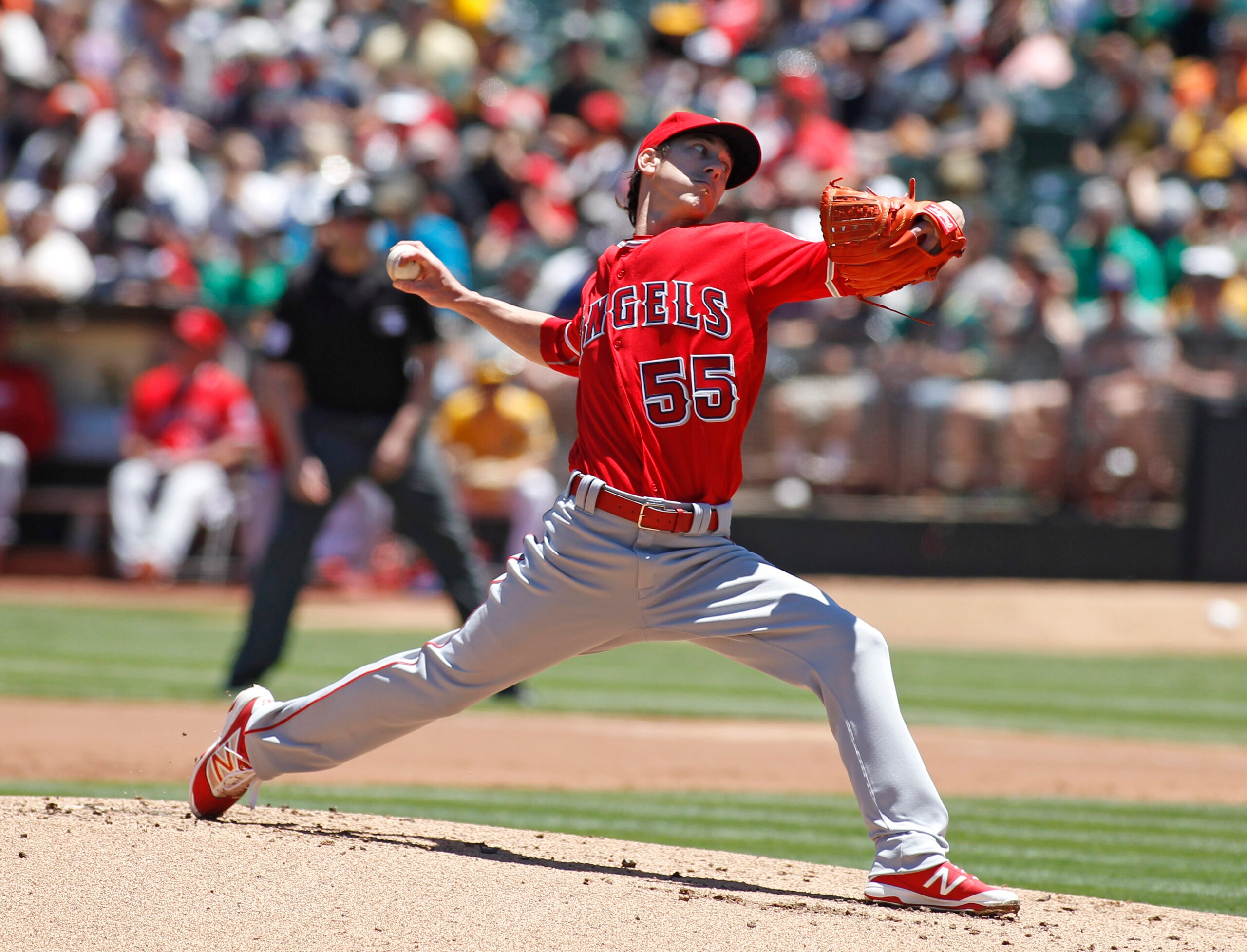 Tim Lincecum tossed six solid innings during his 2016 debut on Saturday.