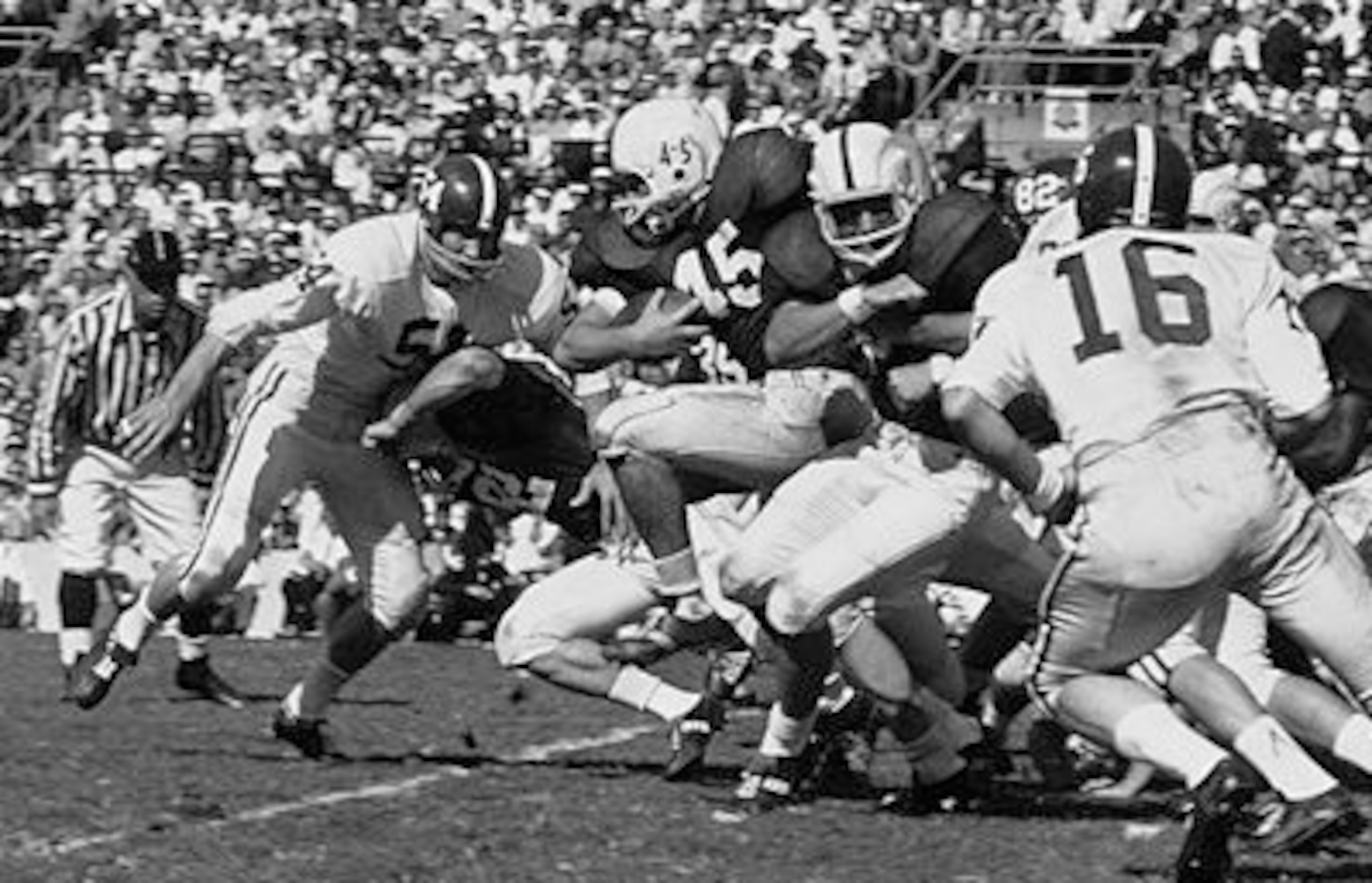 Lee Roy Jordan, here wearing his No. 54 in the 1963 Orange Bowl, will forever be considered a Crimson Tide legend. Lee Roy Jordan, here wearing his No. 54 in the 1963 Orange Bowl, will forever be considered a Crimson Tide legend.