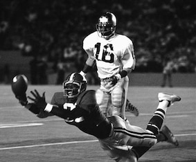 Long before he became the general manager of the Baltimore Ravens, Ozzie Newsome was setting receiving records at Alabama.