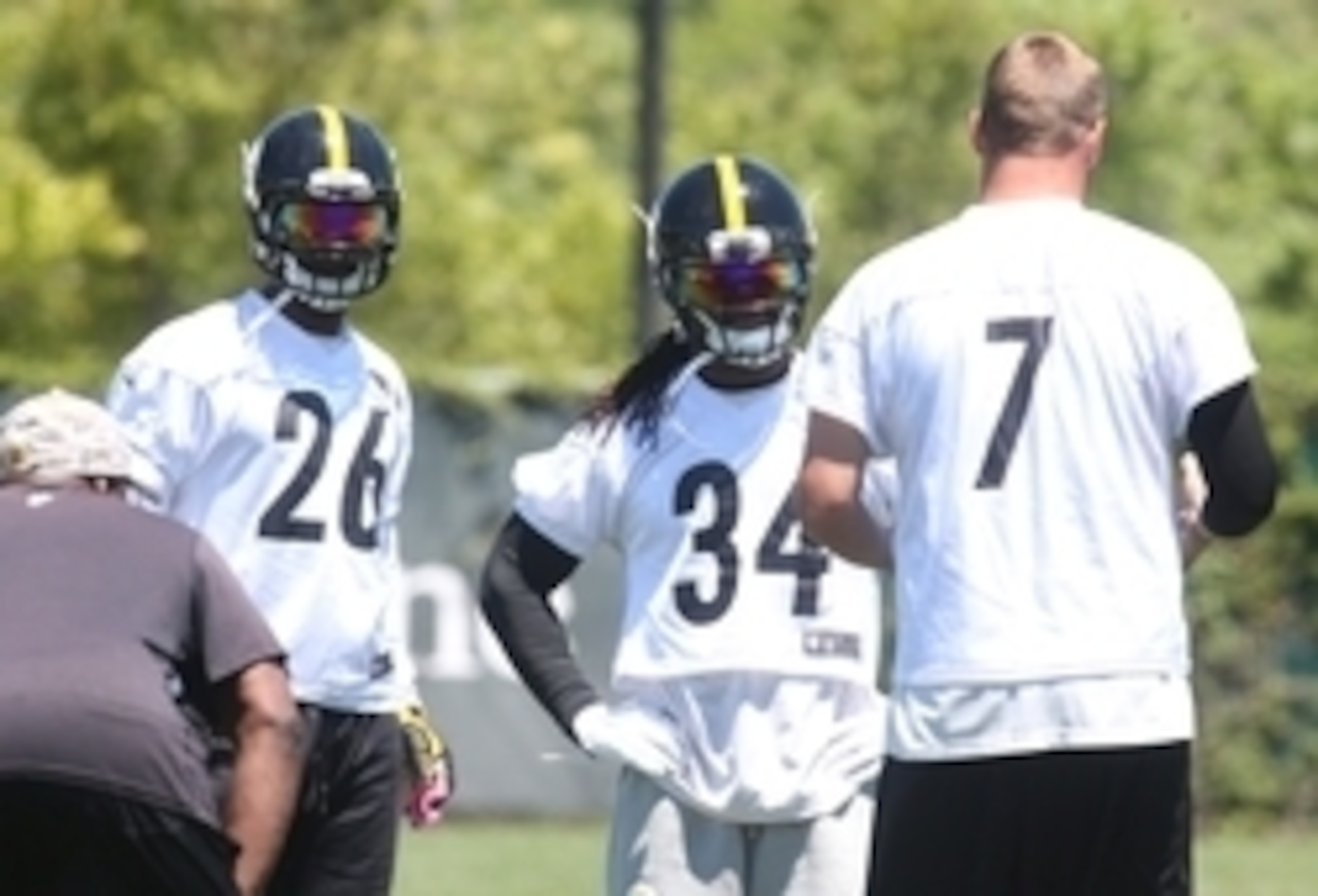 Steelers RBs Le'Veon Bell (left) and DeAngelo Williams and QB Ben Roethlisberger